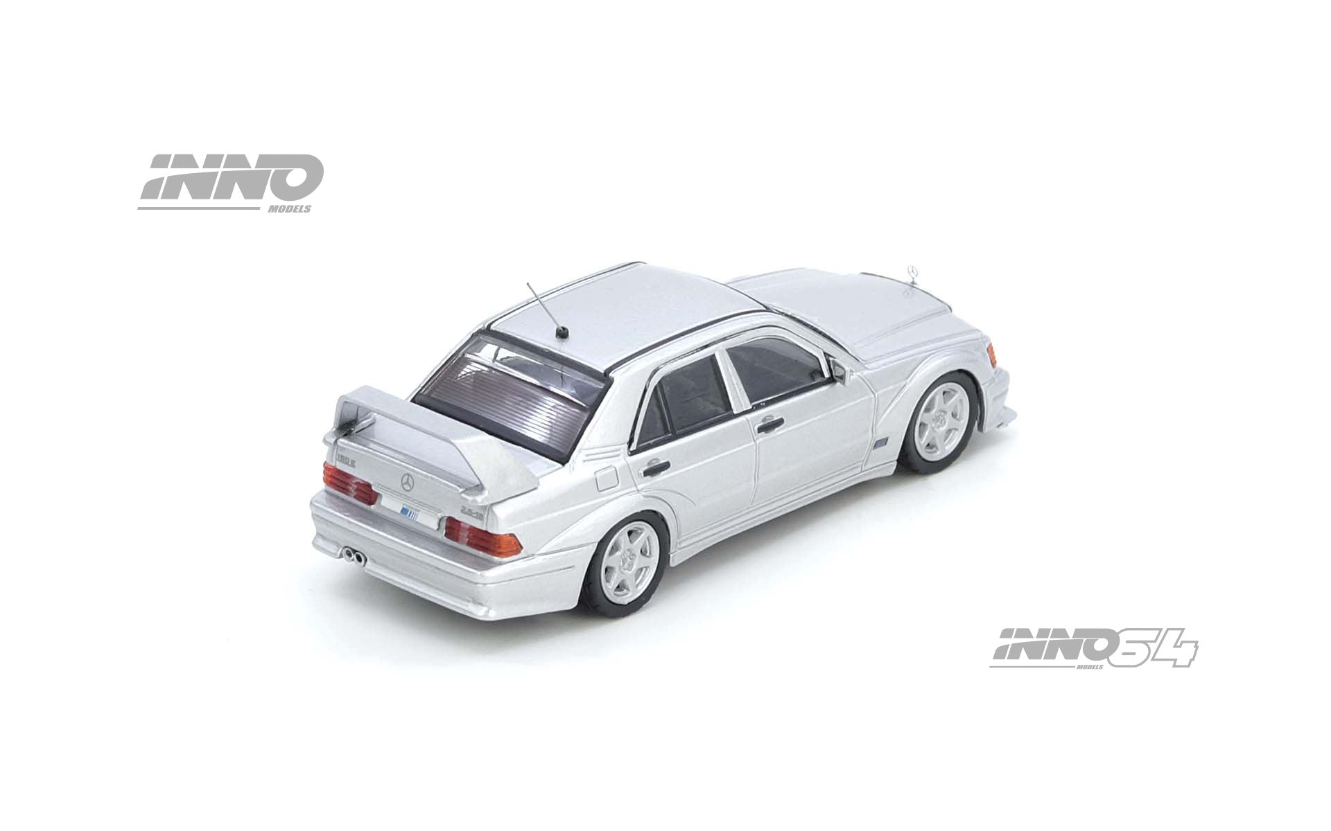 [INNO64] Mercedes-Benz 190E Silver