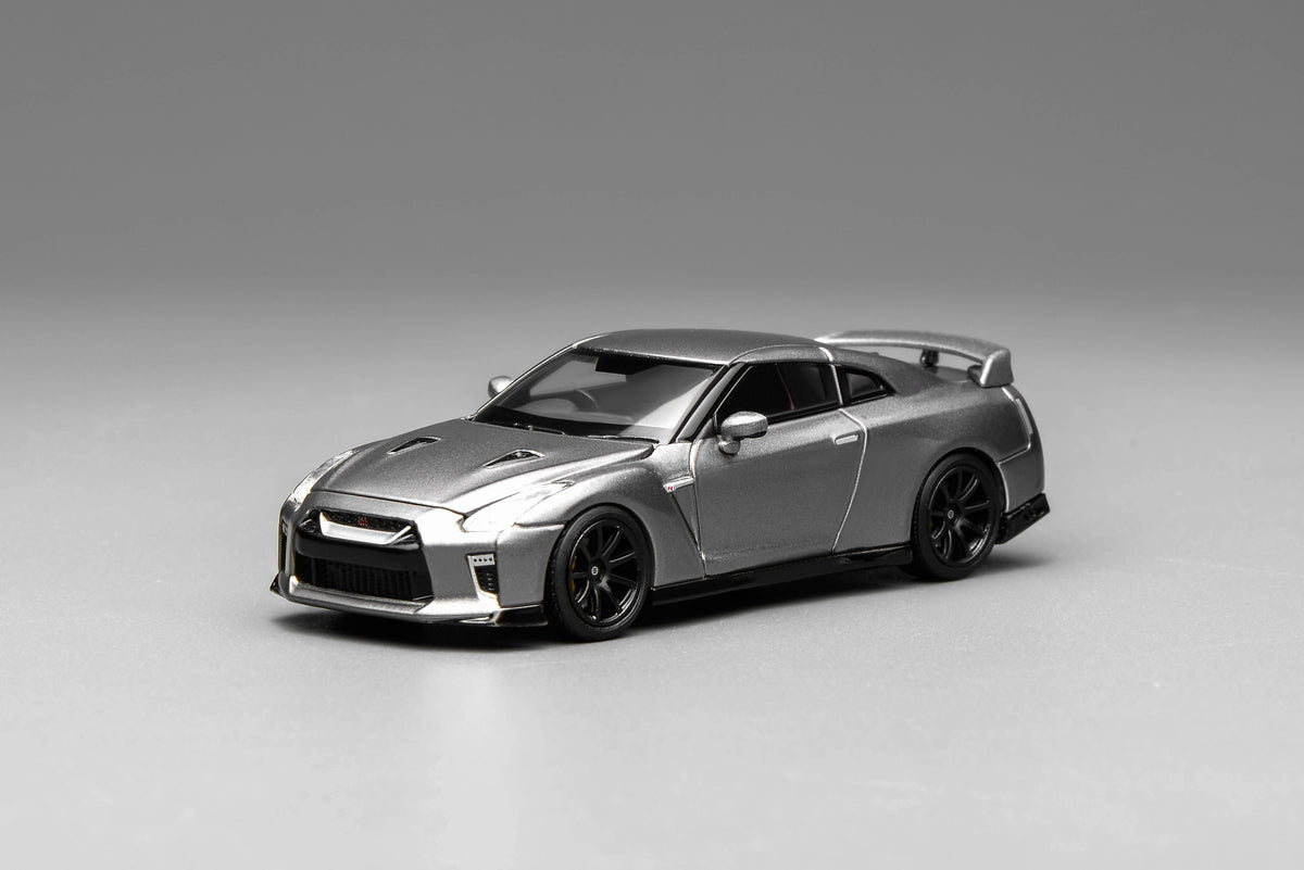 [MOTORHELIX] 1:64 Nissan GT-R (R35) Track Edition Engineered by Nismo 2020 Dark Metal Gray