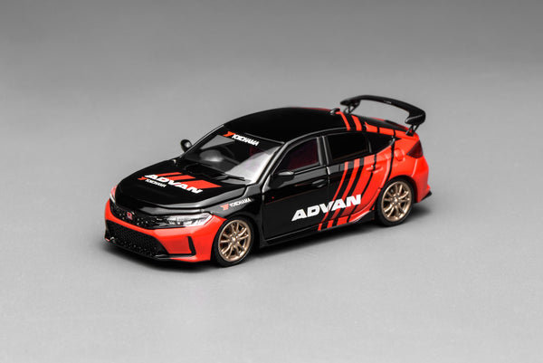 [MOTORHELIX] 1:64 Honda Civic Type R (FL5) Advan Livery With MF10 Wheels