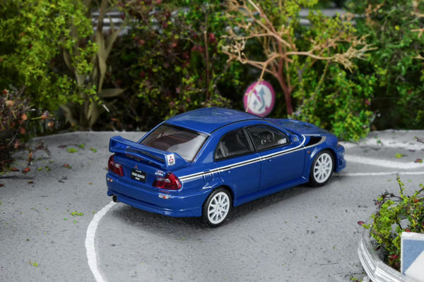 [MOTORHELIX] 1:64 Mitsubishi Lancer Evolution VI GSR T.M.E Issel Blue Pearl