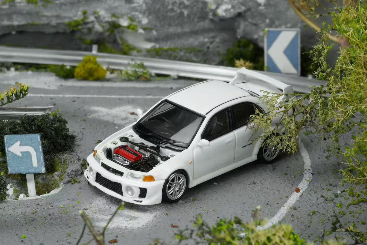 [MOTORHELIX] 1:64 Mitsubishi Lancer Evolution V GSR Scotia White - Toy Space Diecast Online Store Singapore