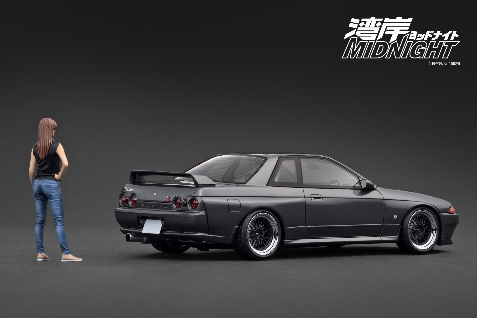 [IGNITION MODEL] 1:18 Nissan Skyline GT-R (R32) Gun Metallic MIDNIGHT Reina's R With Ms.Reina Akikawa [IG3595]