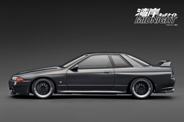 [IGNITION MODEL] 1:18 Nissan Skyline GT-R (R32) Gun Metallic MIDNIGHT Reina's R With Ms.Reina Akikawa [IG3595]