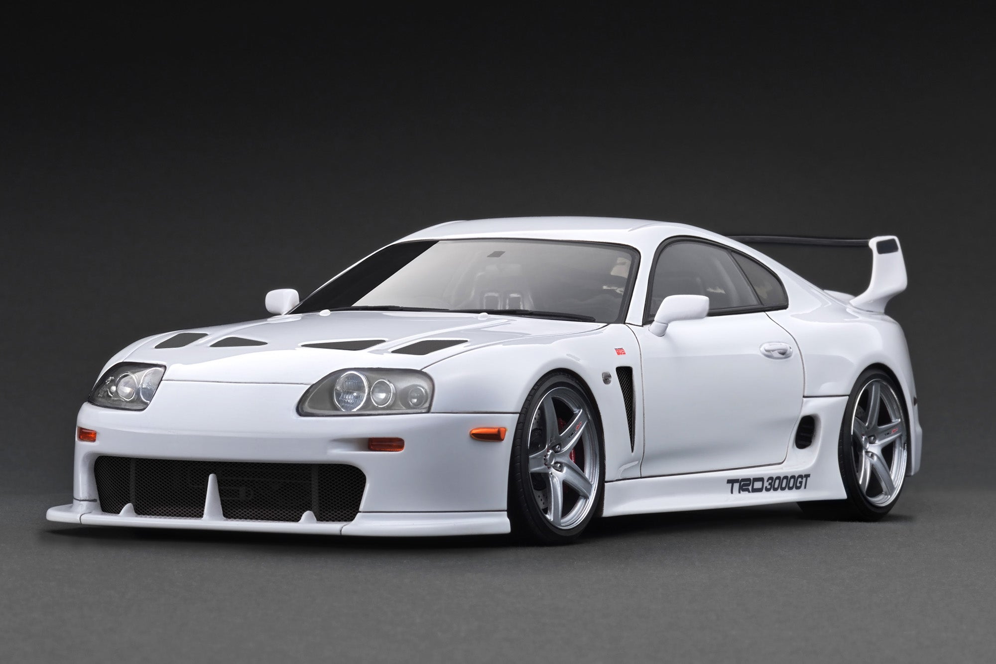 [IGNITION MODEL] 1:18 Toyota Supra (A80) TRD 3000GT White [IG3598]