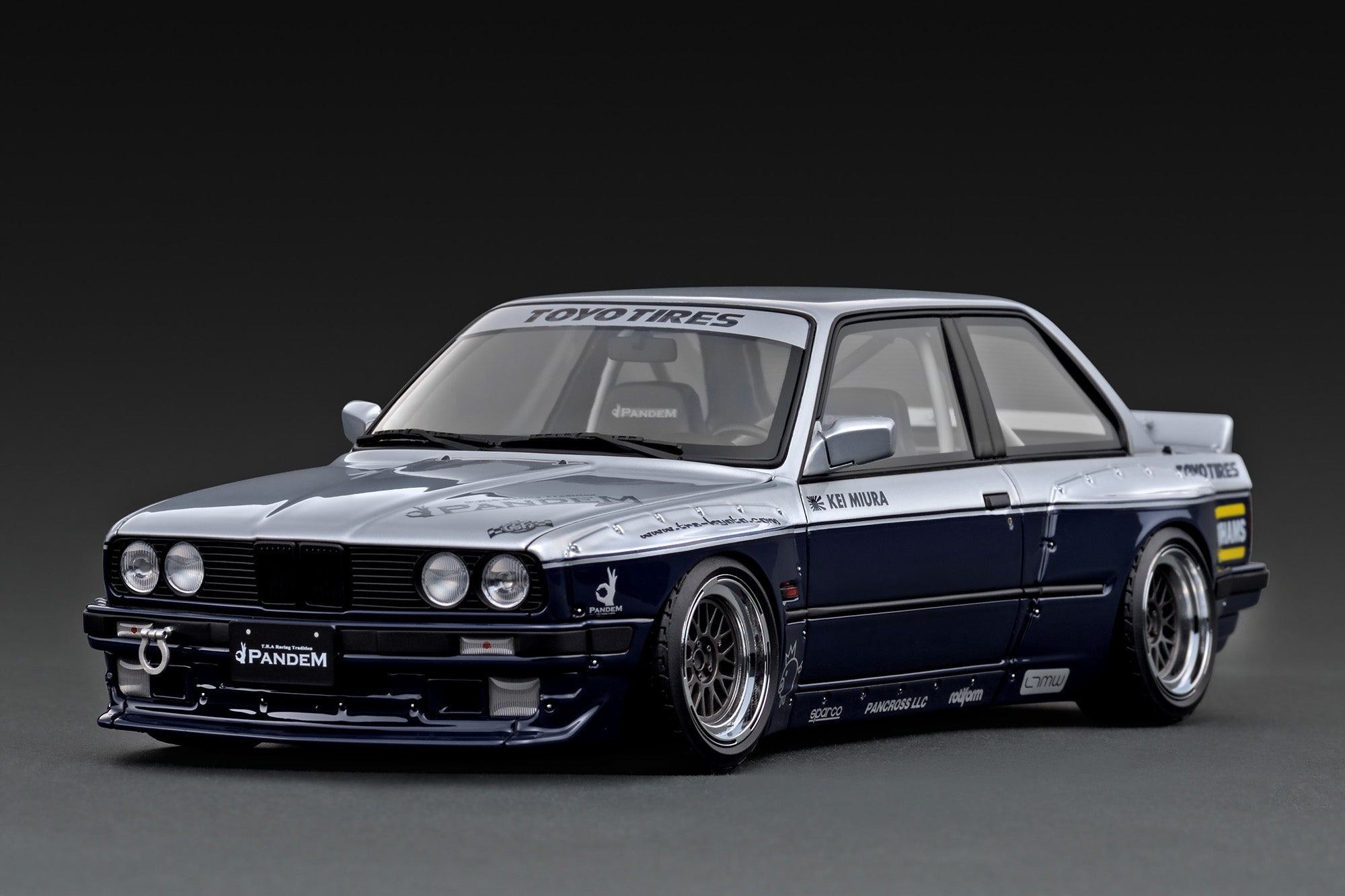 [IGNITION MODEL] 1:18 PANDEM 30 Silver/Blue [IG3717]