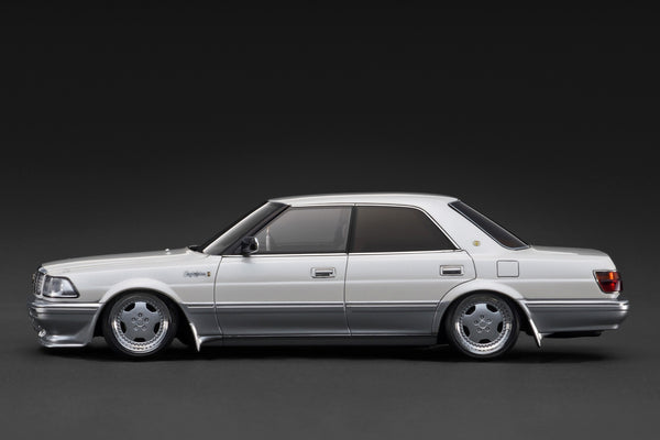 [IGNITION MODEL] 1:18 Toyota Crown Royal Saloon G (130) Pearl White/Silver [IG3733]