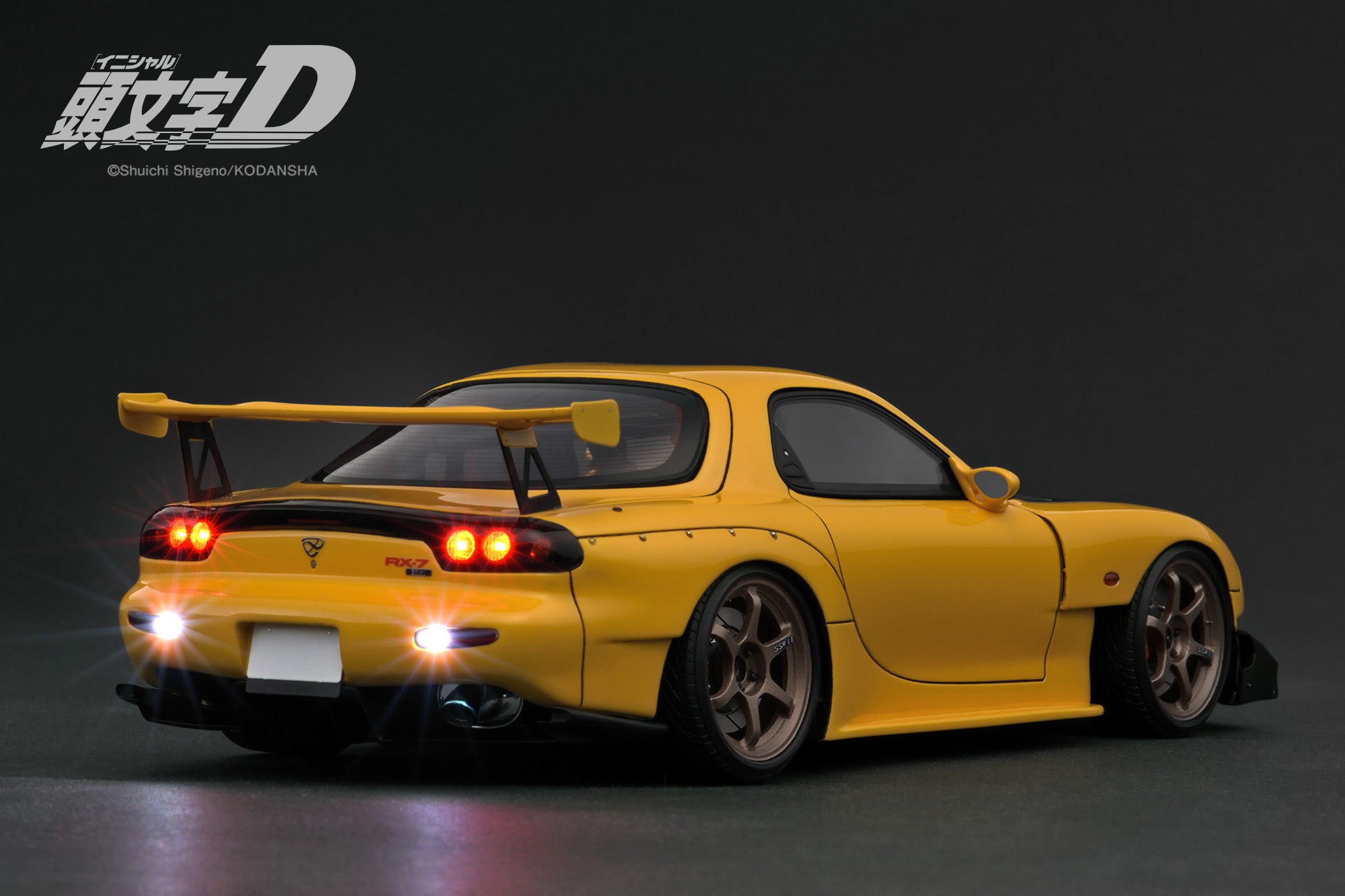 [IGNITION MODEL] 1:18 INITIAL D Mazda RX-7 (FD3S) Yellow With LED Light [IG3801]