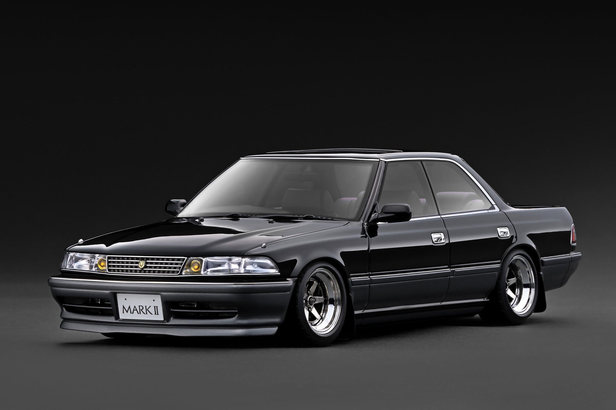 [IGNITION MODEL] 1:18 Toyota Mark Ⅱ2.5 Grande Limited (JZX81) Black/Gun Metallic [IG3859]