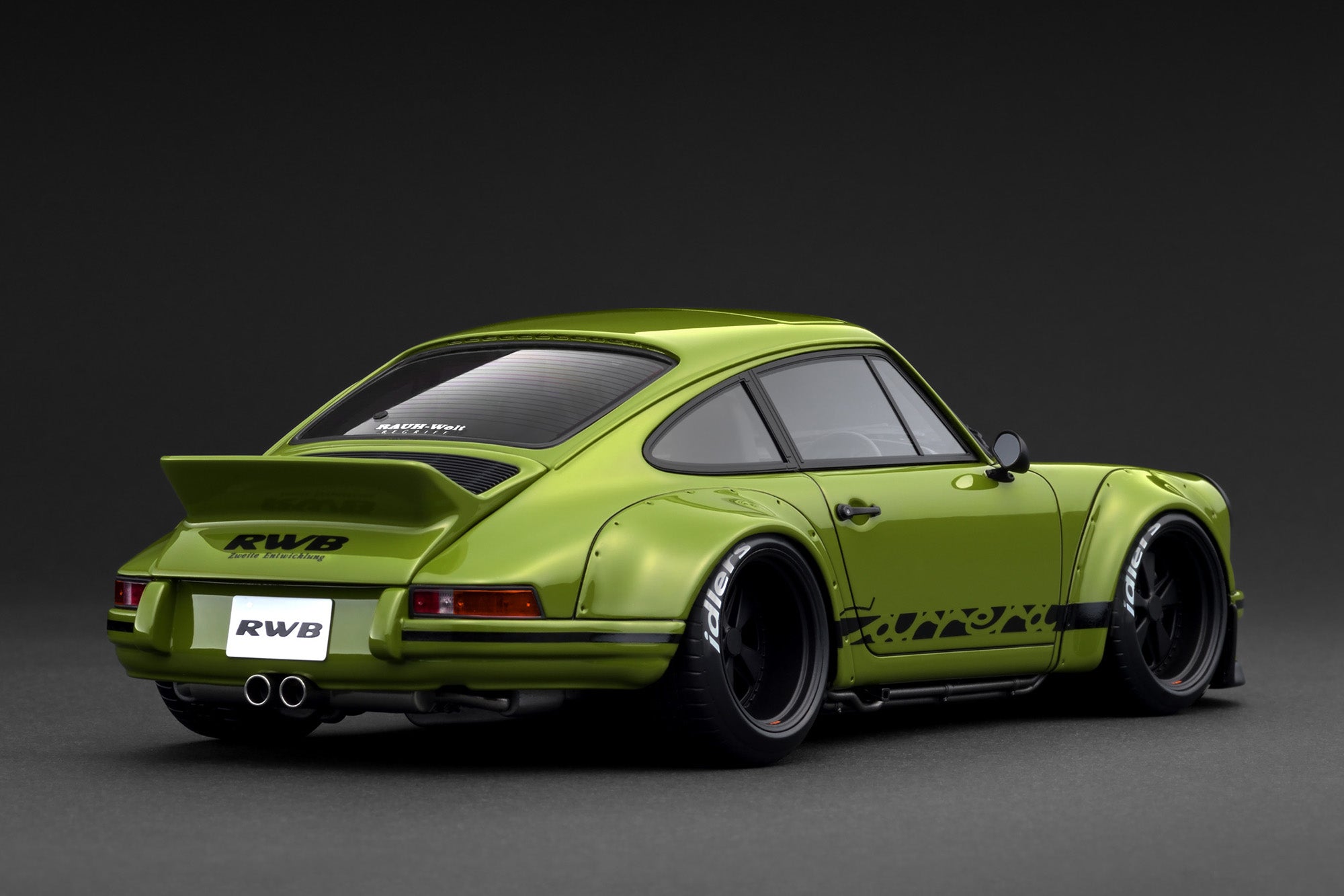 [IGNITION MODEL] 1:18 RWB Backdate Green [IG3875]