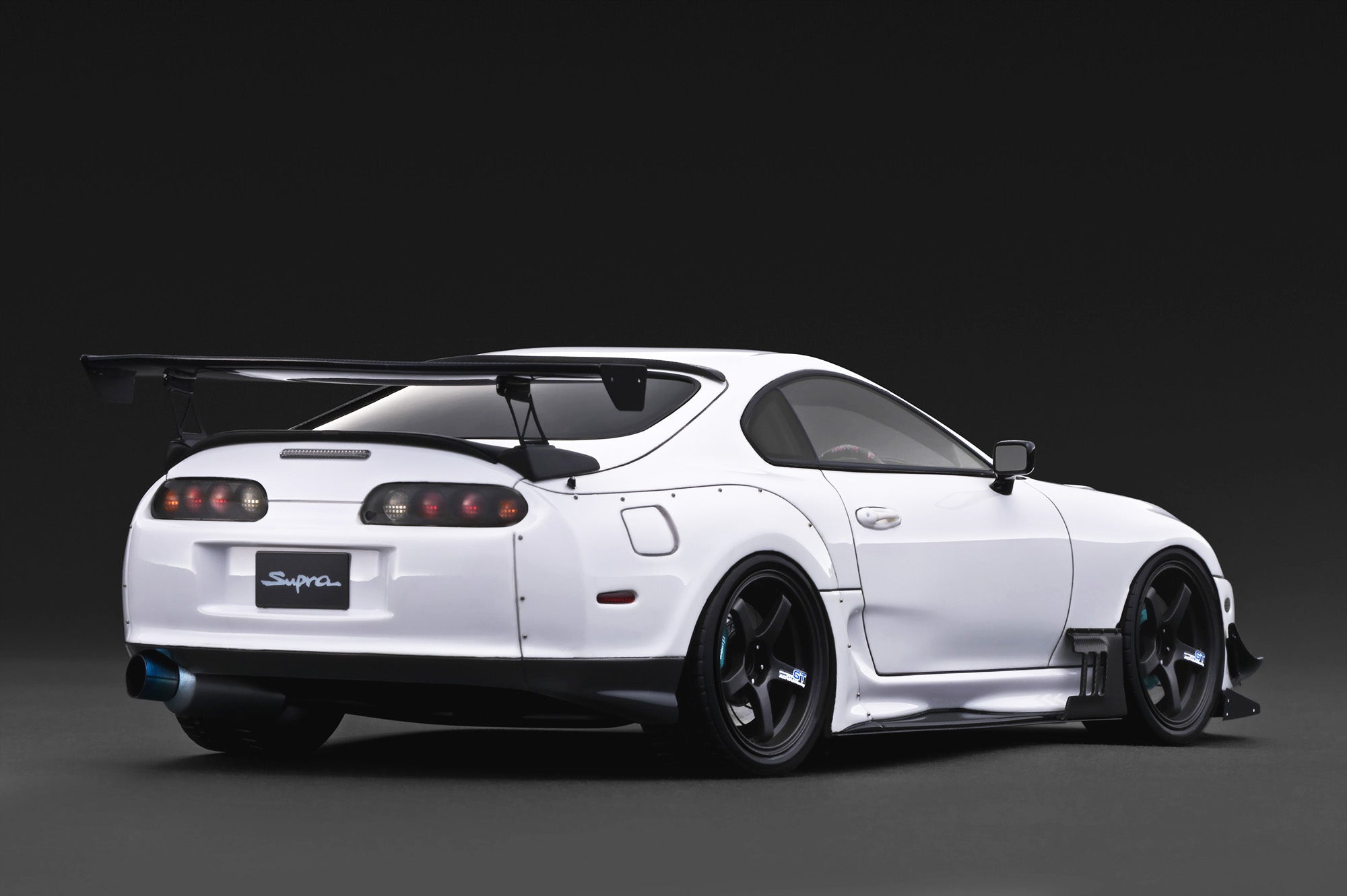[IGNITION MODEL] 1:18 Toyota Supra RZ (JZA80) White [IG3886] - Toy Space Diecast Online Store Singapore