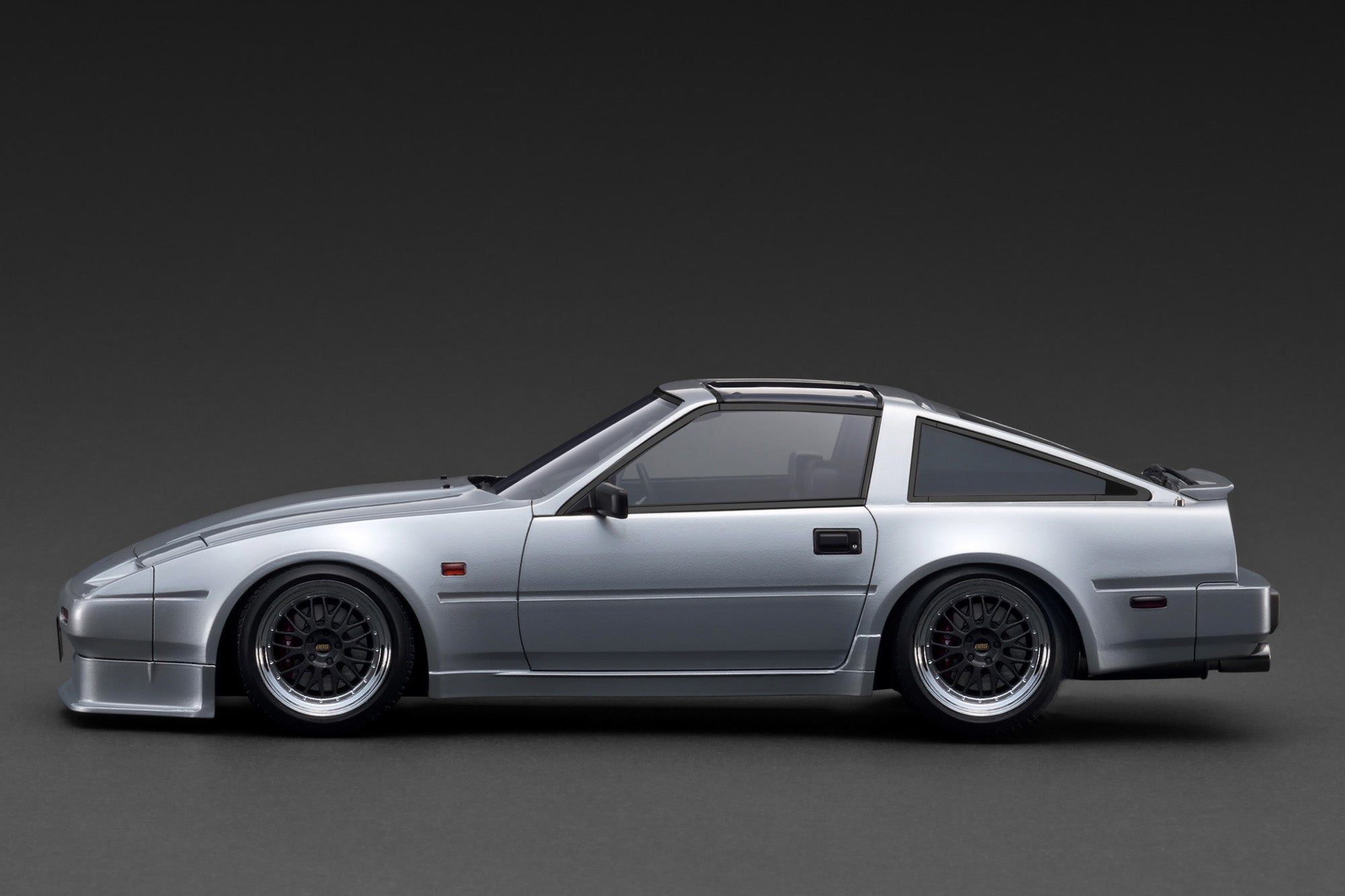 [IGNITION MODEL] 1:18 Nissan Fairlady Z 2-Seater 300ZR (Z31) Silver [IG3893]