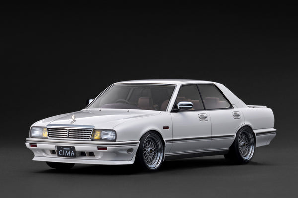 [IGNITION MODEL] 1:18 Nissan Gloria Cima (Y31) Pearl White [IG3899]