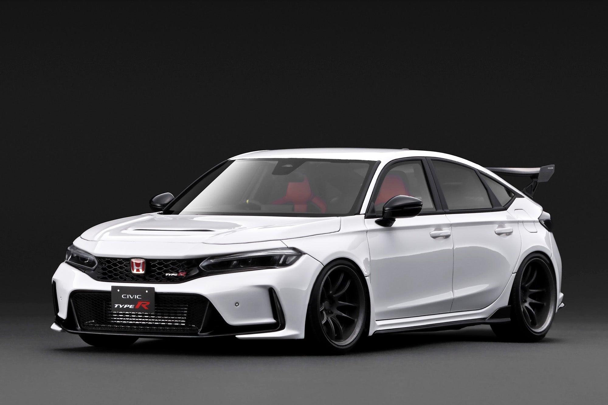 [IGNITION MODEL] 1:18 Honda Civic Type-R J'S Racing (FL5) White [IG3935] - Toy Space Diecast Online Store Singapore