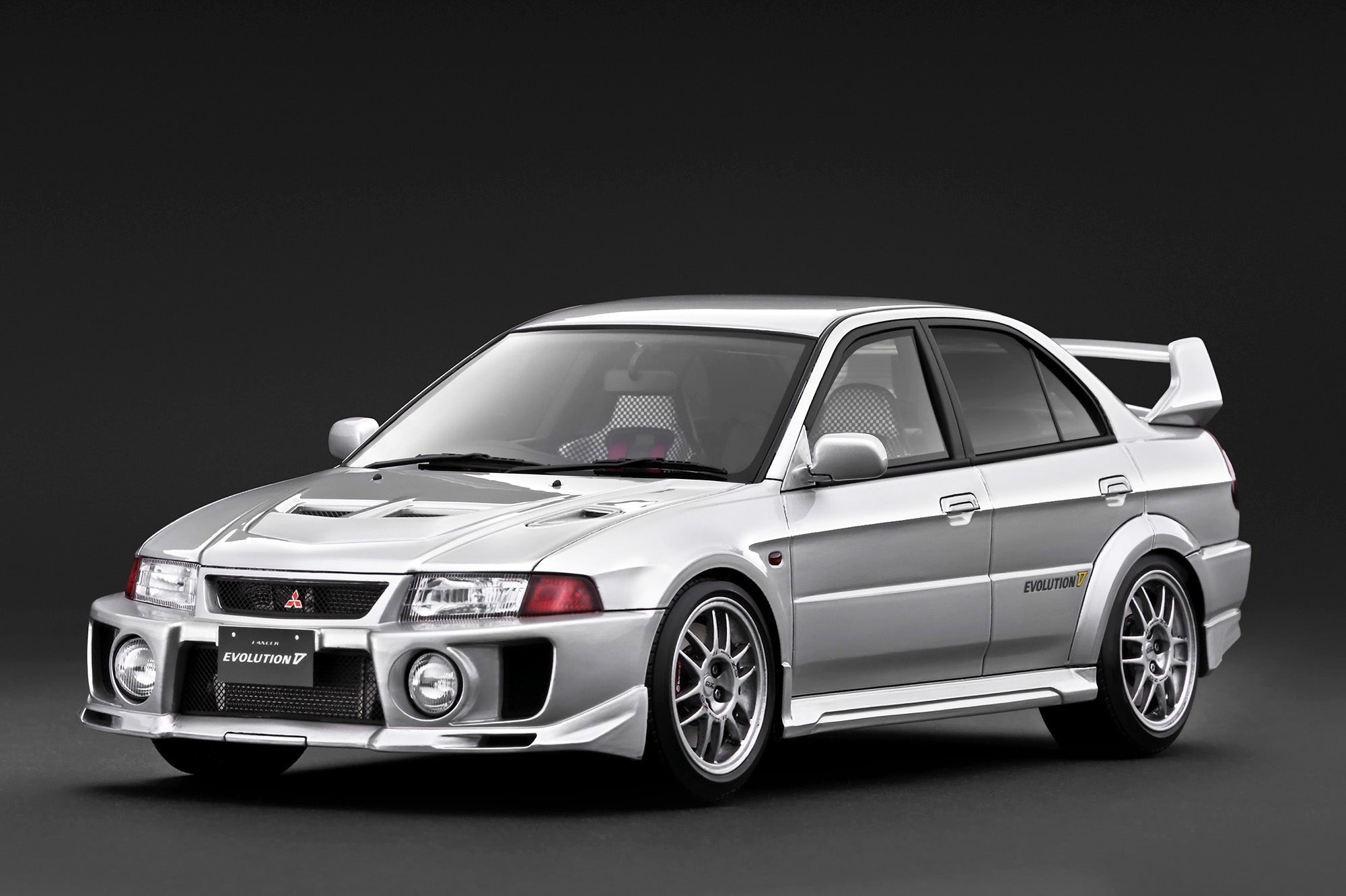 [IGNITION MODEL] 1:18 Mitsubishi Lancer Evolution V (CP9A) Silver [IG4015]
