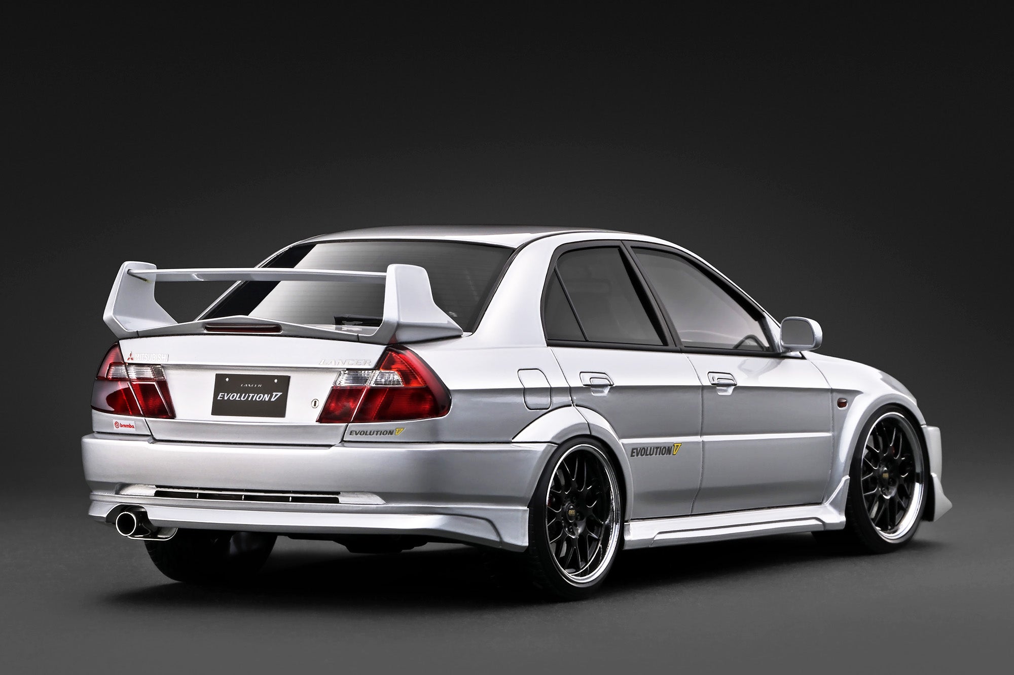 [IGNITION MODEL] 1:18 Mitsubishi Lancer Evolution V (CP9A) Silver [IG4016]