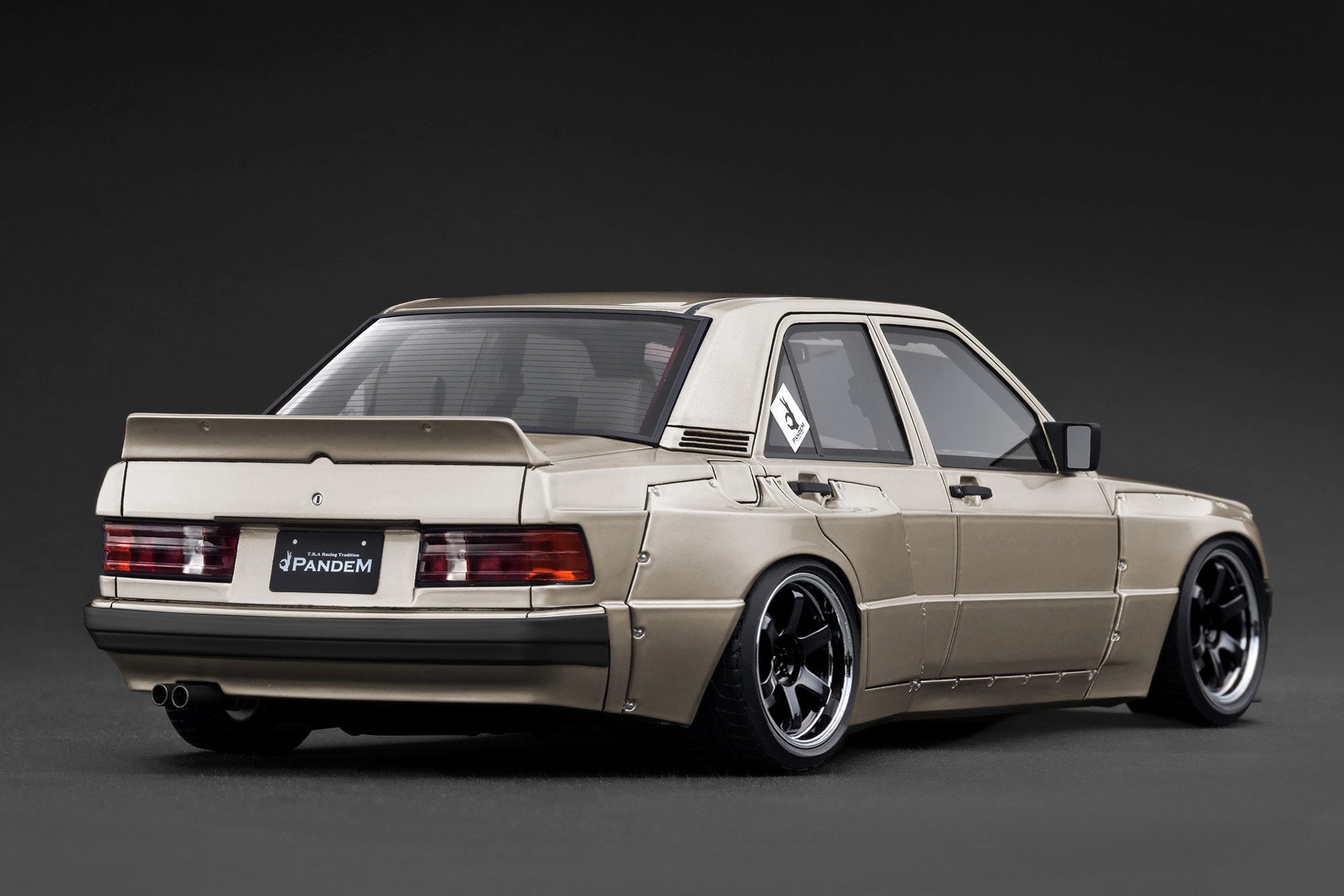 [IGNITION MODEL] 1:18 PANDEM 190 Champagne Gold [IG4060]