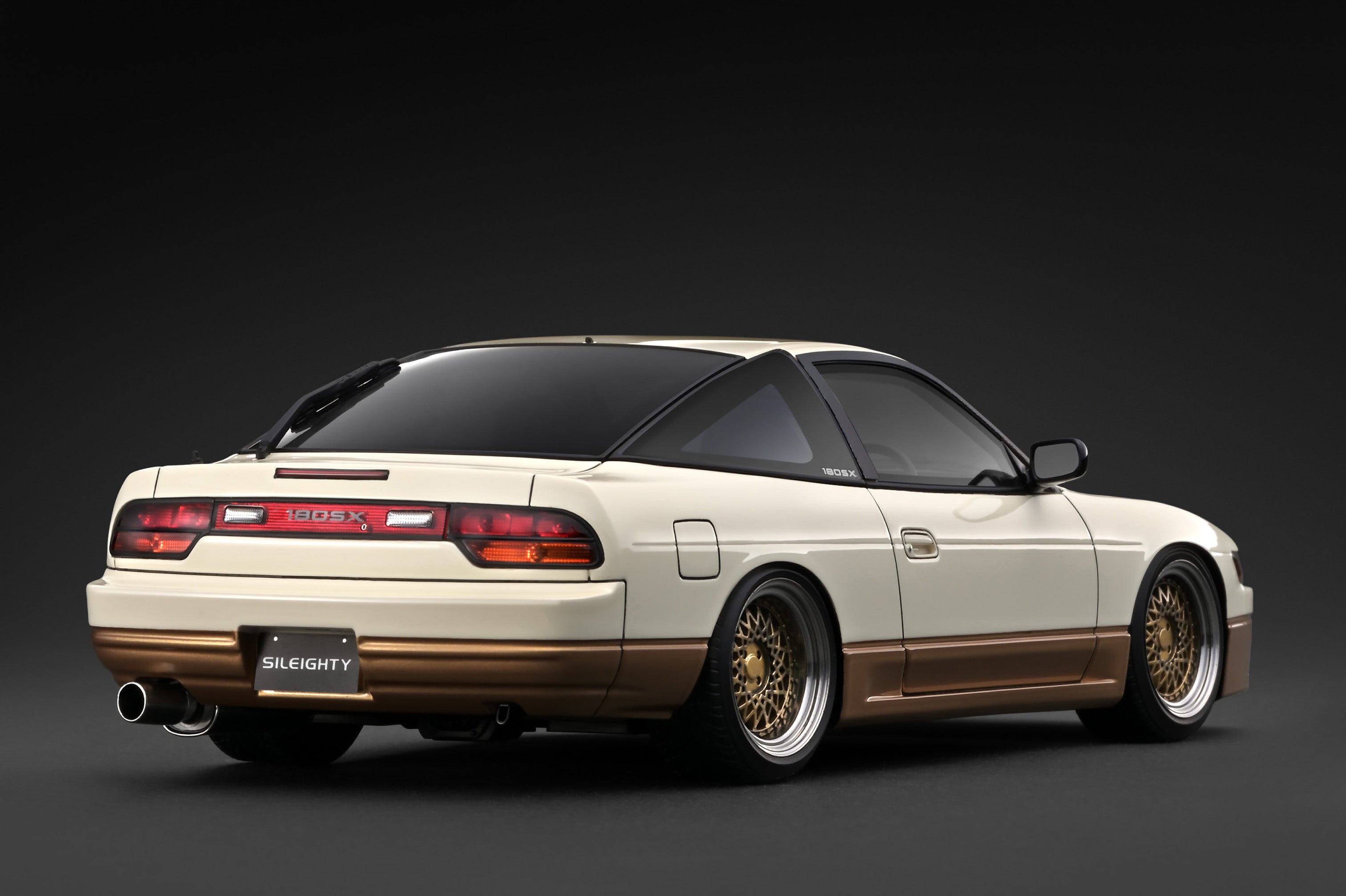 [IGNITION MODEL] 1:18 Nissan Sileighty White/Gold [IG4072]