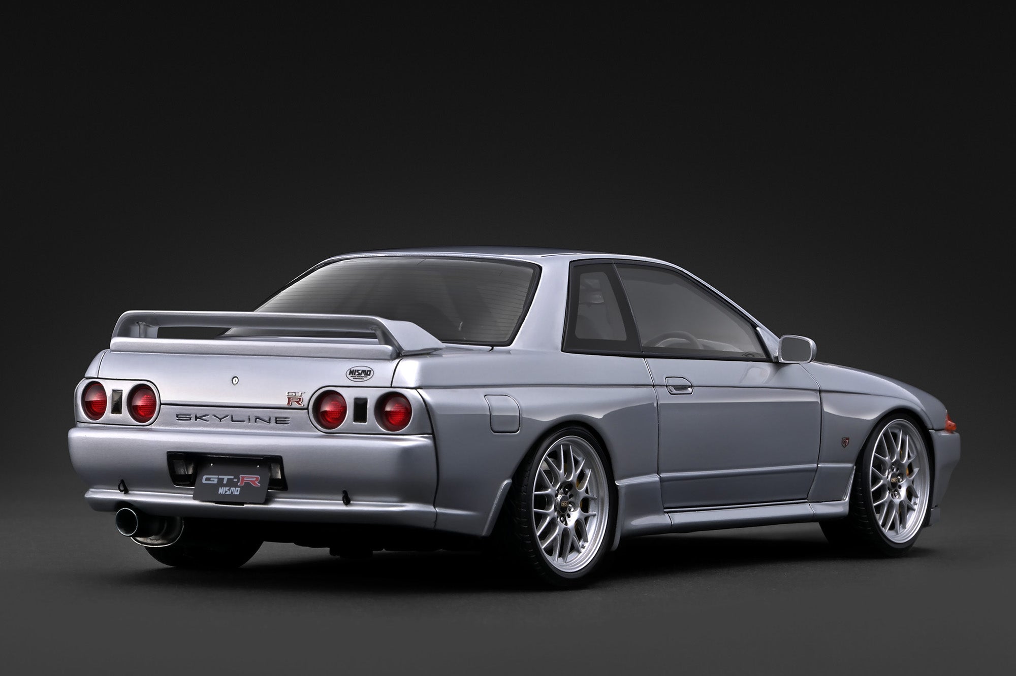 [IGNITION MODEL] 1:18 Nissan Skyline GT-R Nismo (BNR32) Silver [IG4078]