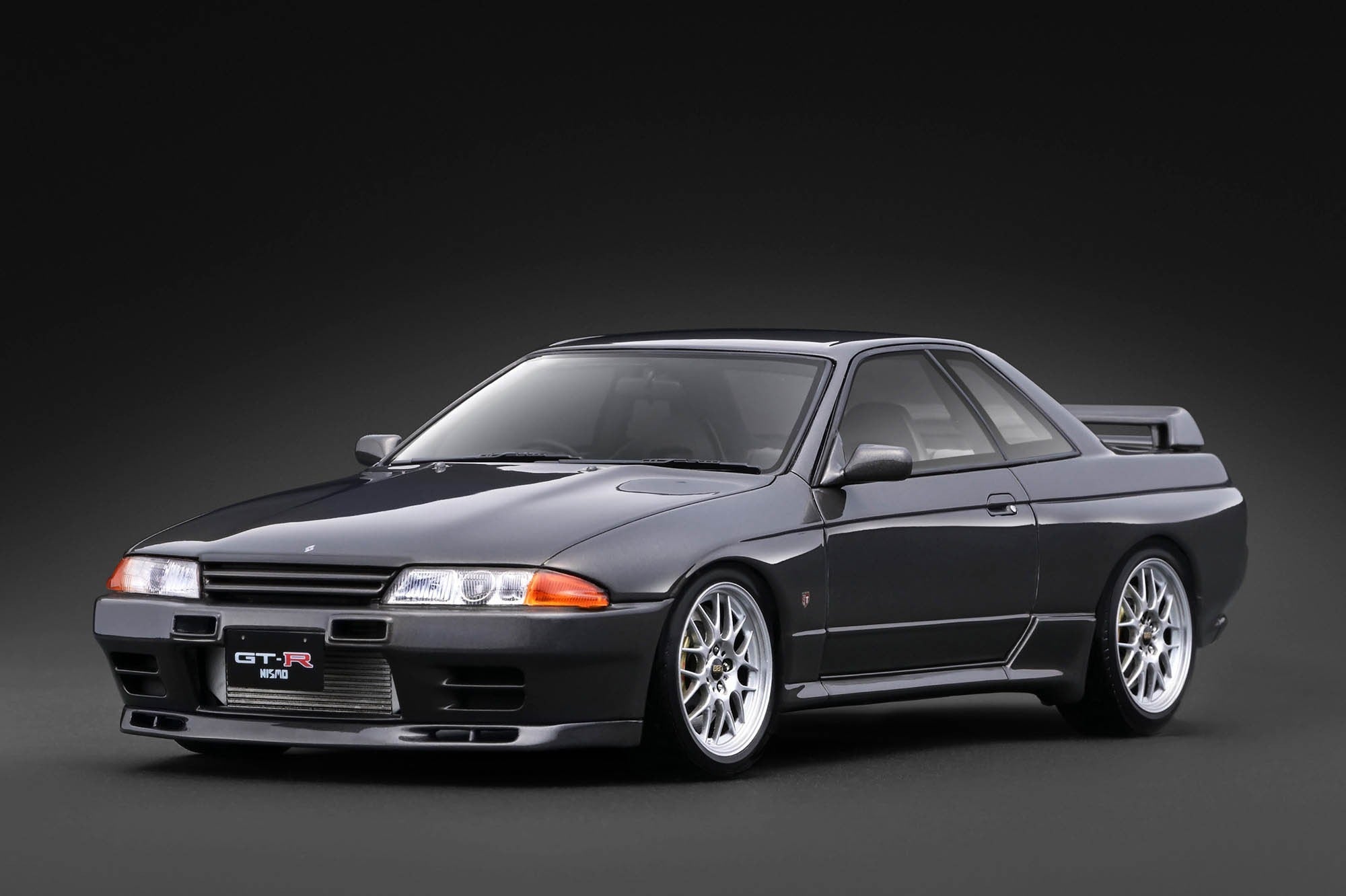 [IGNITION MODEL] 1:18 Nissan Skyline GT-R Nismo (BNR32) Gun Metallic [IG4079]