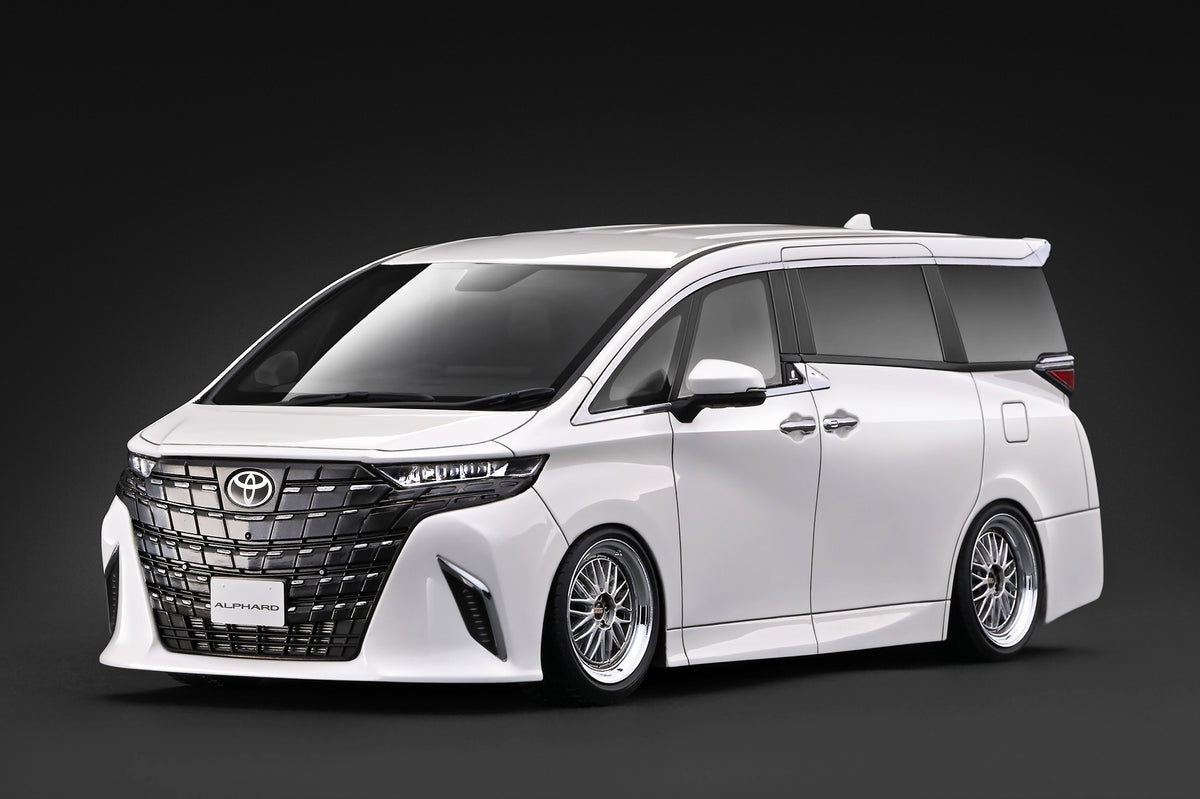 [IGNITION MODEL] 1:18 Toyota Alphard Z (H40W) Pearl White [IG4080] - Toy Space Diecast Online Store Singapore