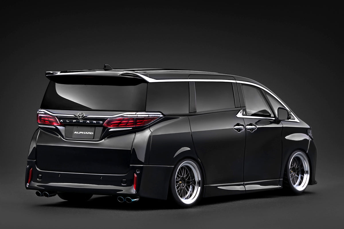 [IGNITION MODEL] 1:18 Toyota Alphard Z (H40W) Black [IG4082] - Toy Space Diecast Online Store Singapore