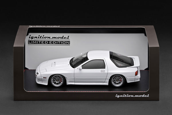 [IGNITION MODEL] 1:18 Mazda Savanna RX-7 Infini (FC3S) White With 13B Engine [IG4089]