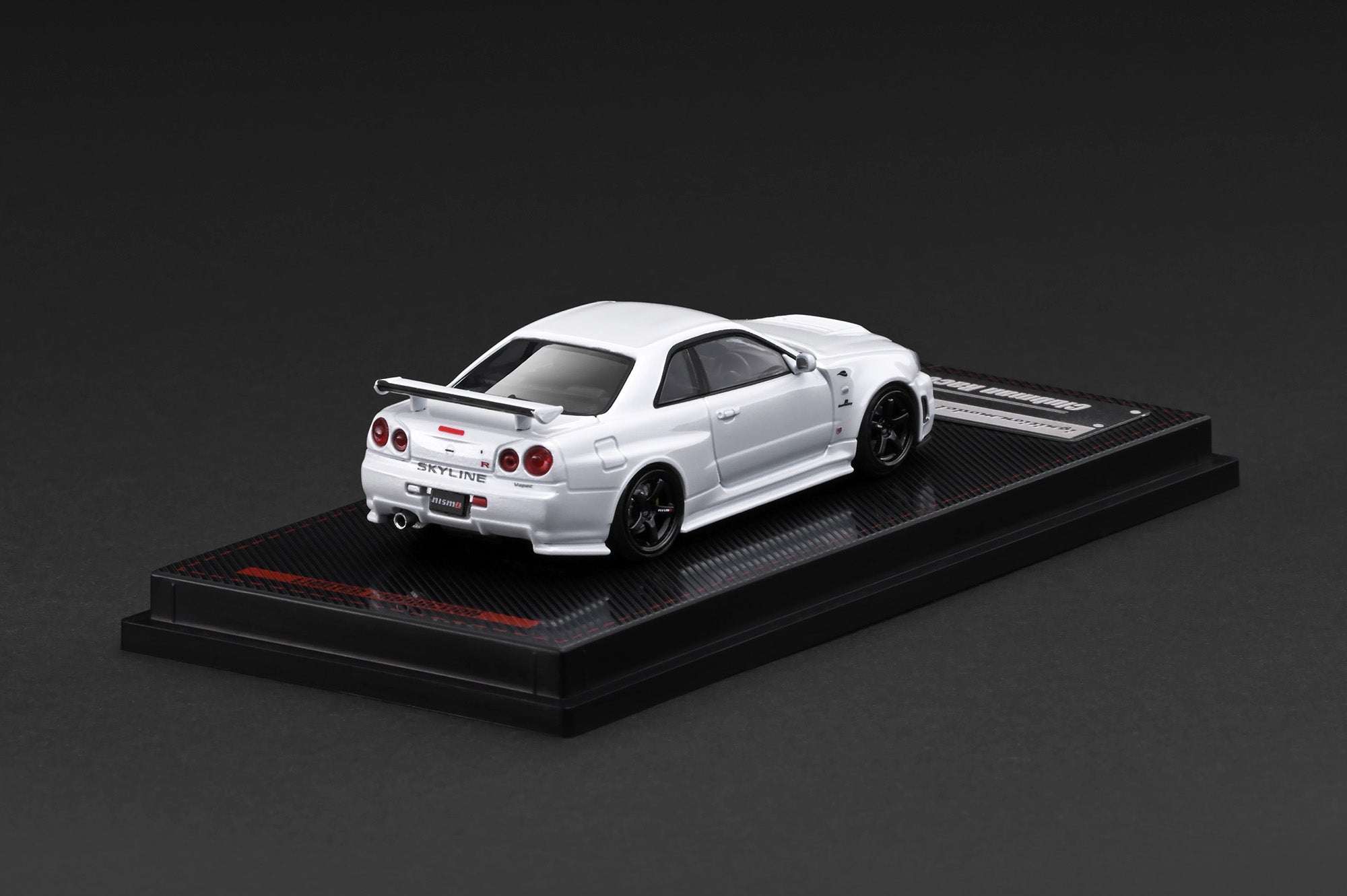 [IGNITION MODEL] 1:64 Nissan Skyline GT-R (BNR34) Nismo Customized White Metallic [IG4175] - Toy Space Diecast Online Store Singapore