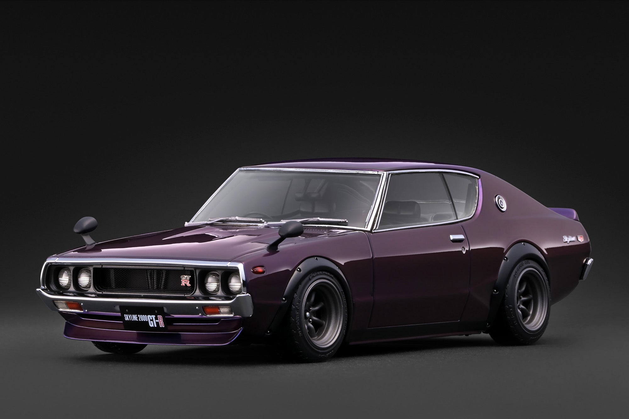 [IGNITION MODEL] 1:18 Nissan Skyline 2000 GT-R (KPGC110) Purple Metallic [IG4258]