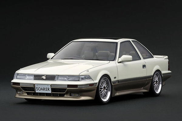 [IGNITION MODEL] 1:18 Toyota Soarer (Z20) 3.0GT-Limited Pearl White/Gold [IG4326]