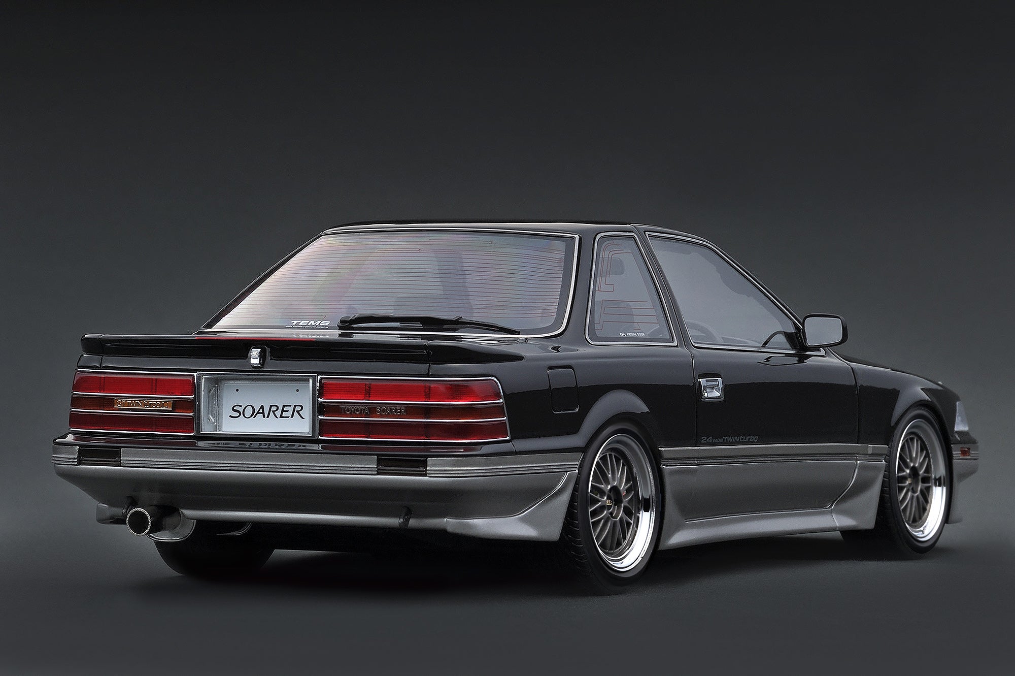 [IGNITION MODEL] 1:18 Toyota Soarer (Z20) 2.0GT-Twin Turbo L Black/Silver [IG4327]