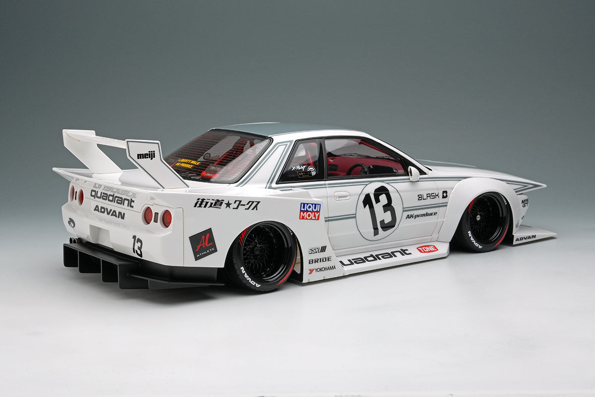 [MAKE UP] 1:18 LB-Kaido Works Nissan Skyline (R32) TAS 2025 [EML202]