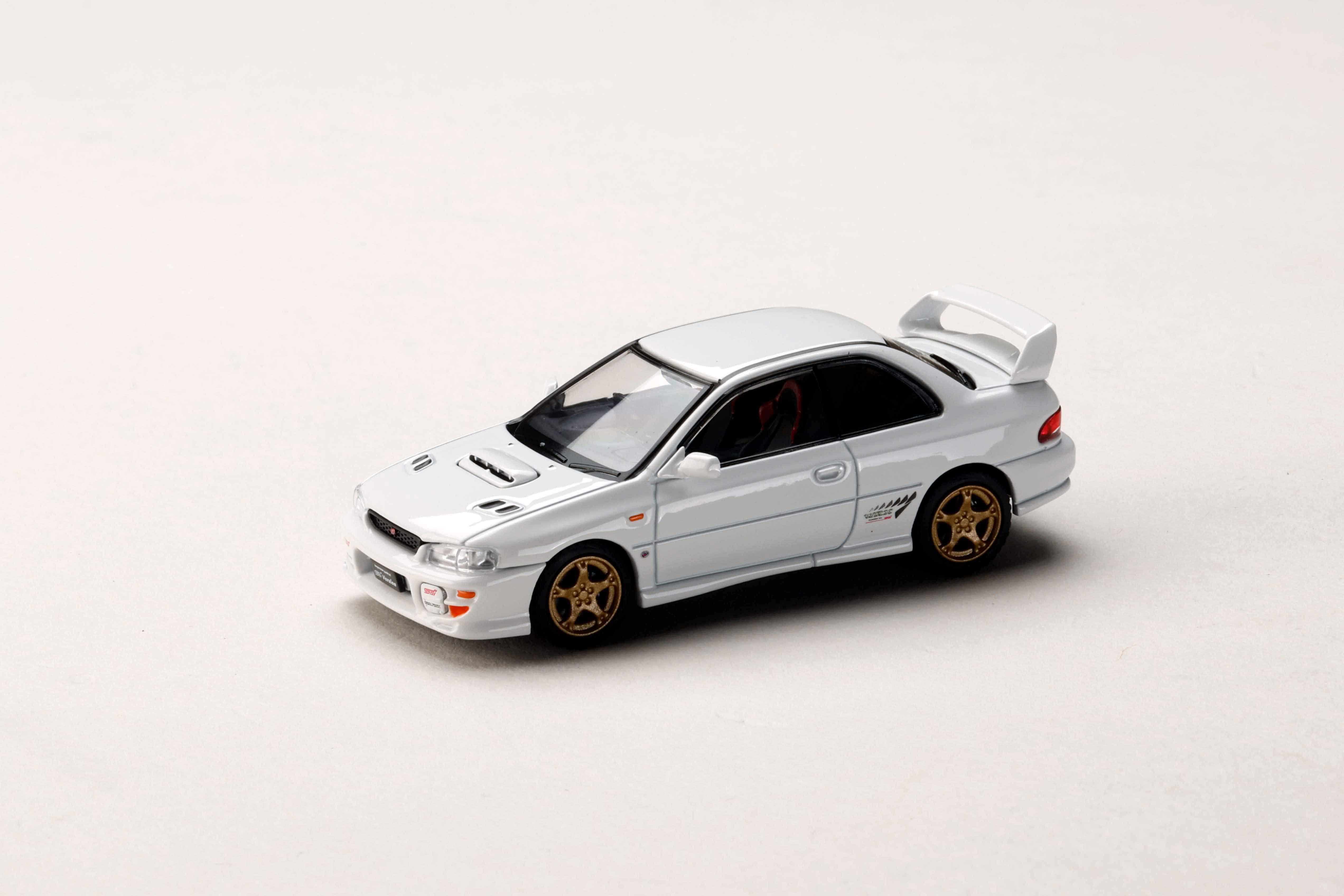 [HOBBY JAPAN] 1:64 Subaru Impreza Pure Sports Coupe WRX Type R STI Version VI Pure White