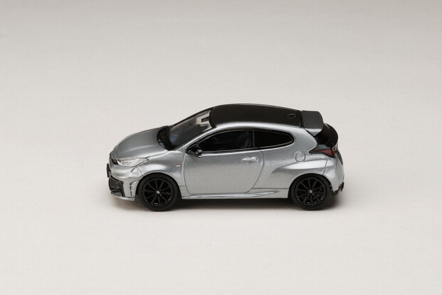 [HOBBY JAPAN] 1:64 Toyota GR Yaris RZ High Performance 2024 Precous Metal