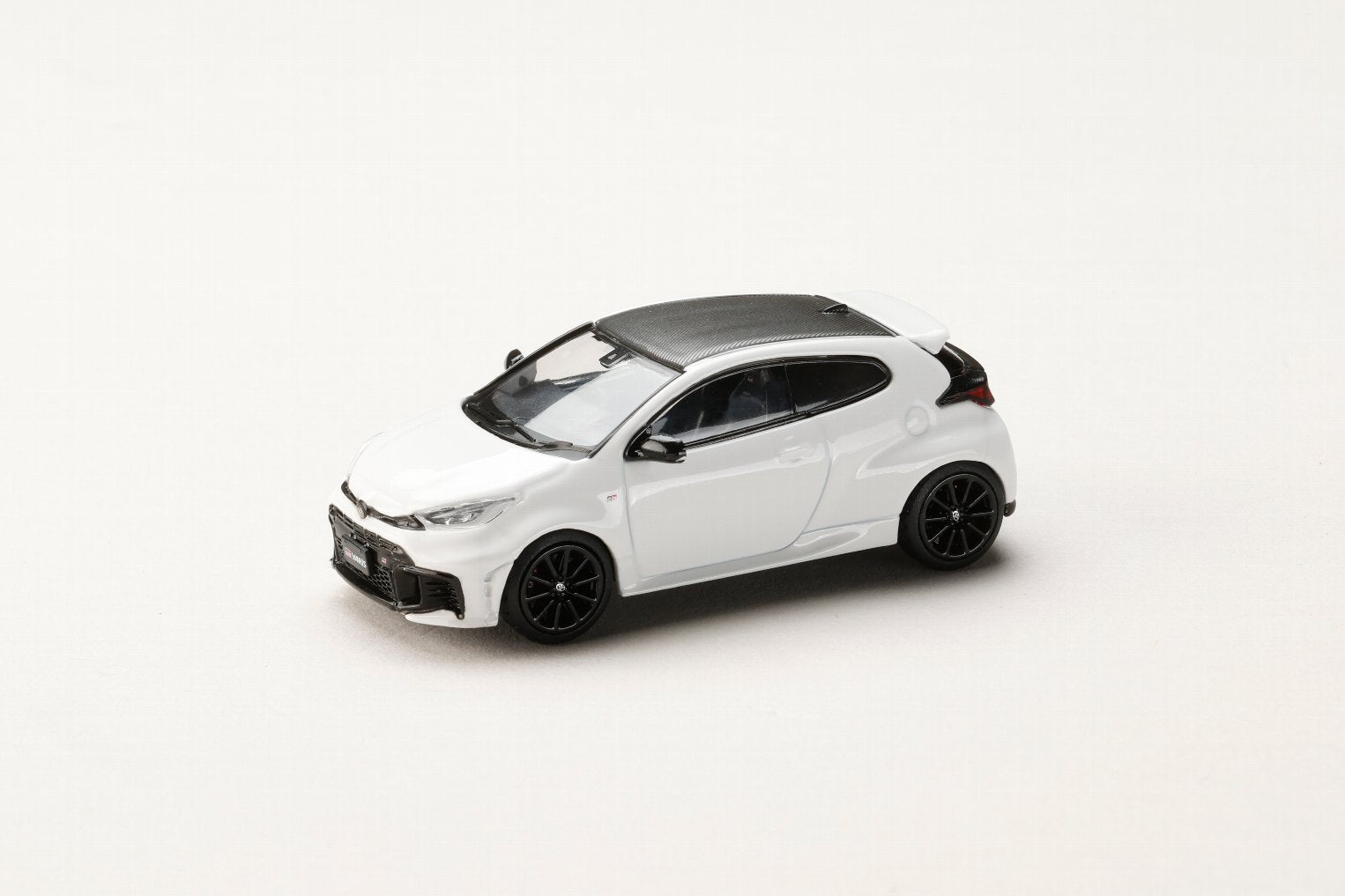 [HOBBY JAPAN] 1:64 Toyota GR Yaris RZ High Performance 2024 Super White II