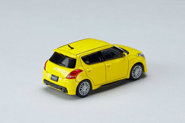 [HOBBY JAPAN] 1:64 Suzuki Swift Sport ZC32S Genuine Aero Parts Champion Yellow
