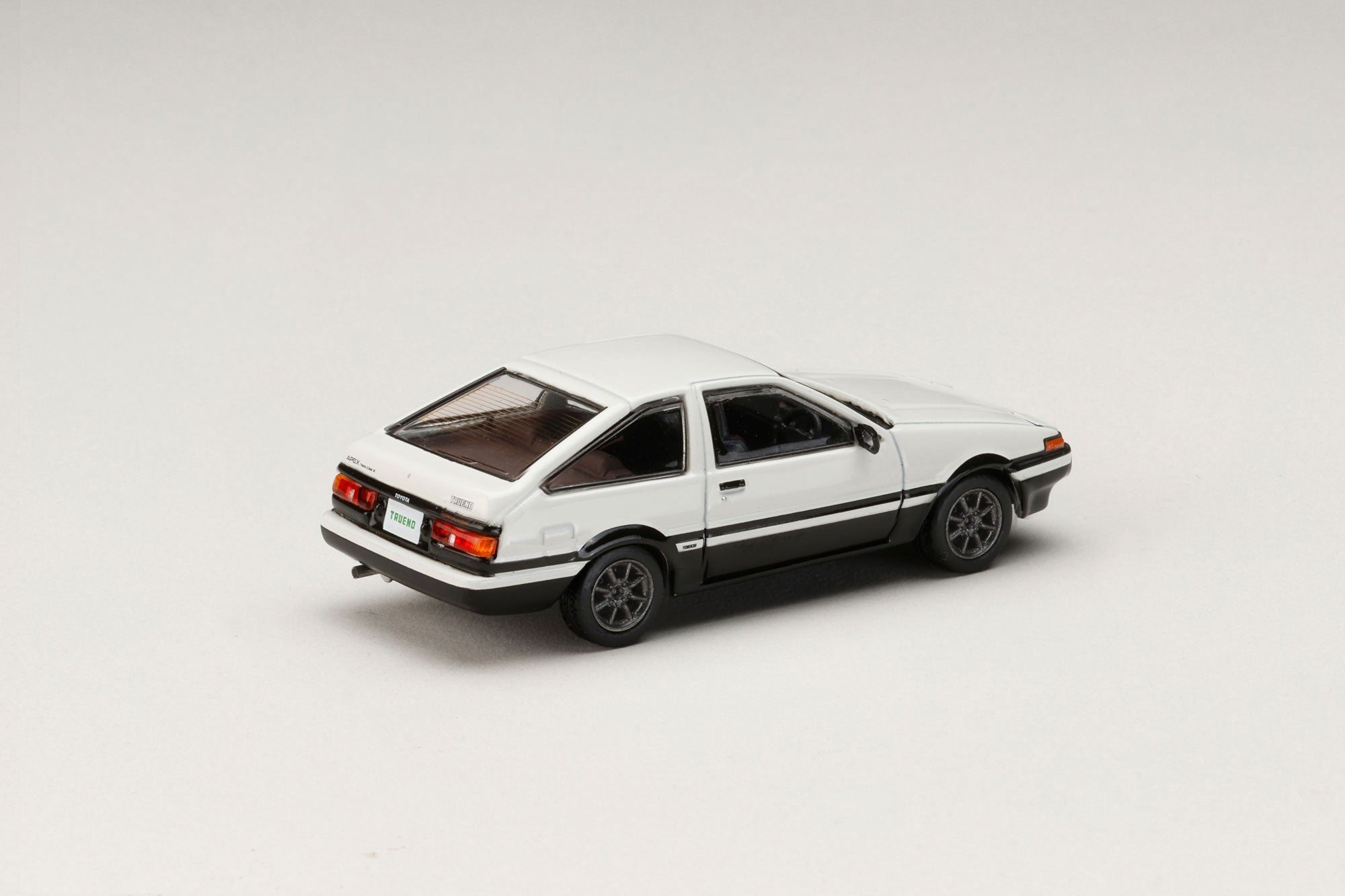 [HOBBY JAPAN] 1:64 Toyota Sprinter Truneo (AE86) GT-Apex Jdm Customized Version White / Black
