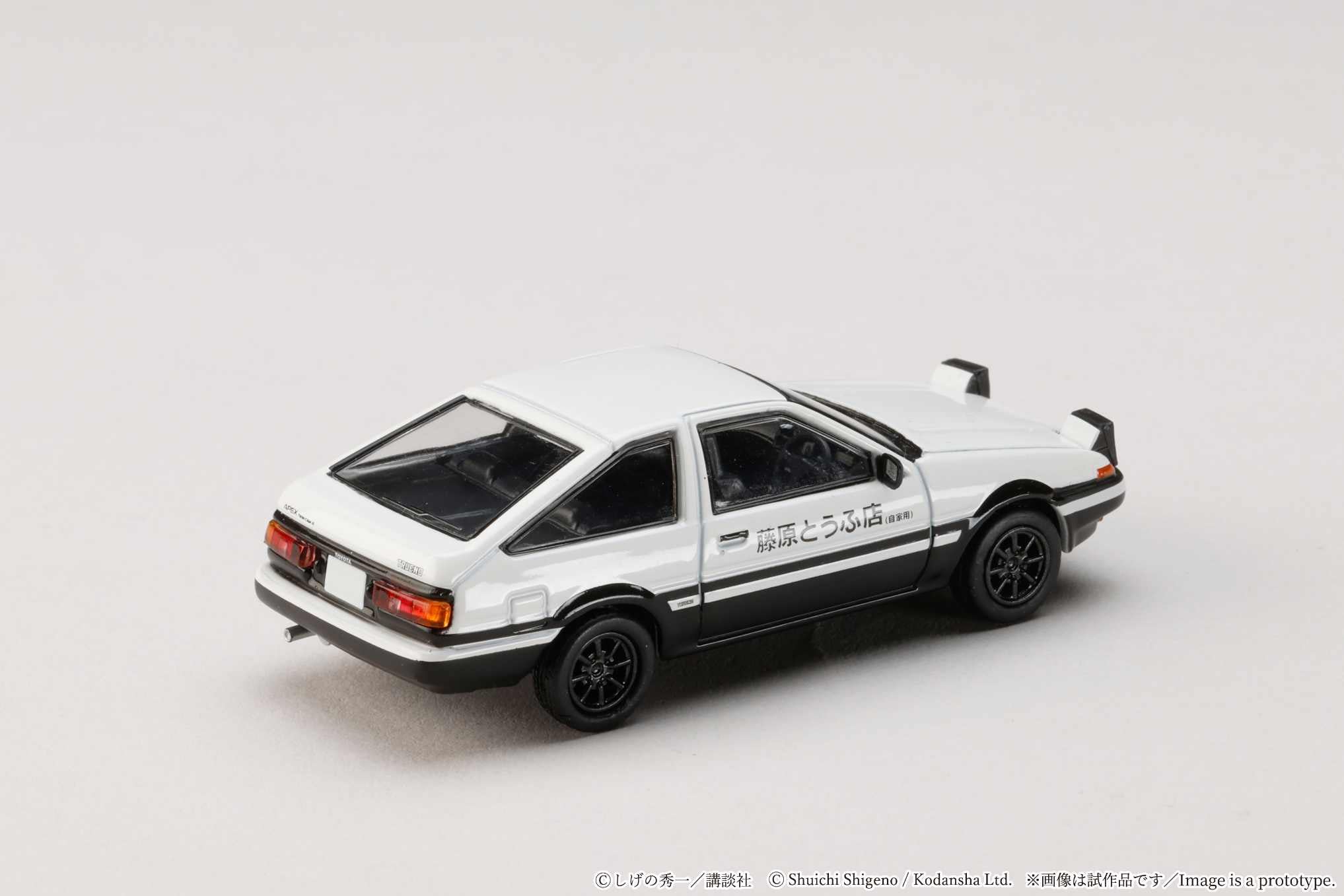 [JDM64] 1:64 Toyota Sprinter Trueno (AE86)/ Initial D Takumi Fujiwara VS Takeshi Nakazato - Toy Space Diecast Online Store Singapore