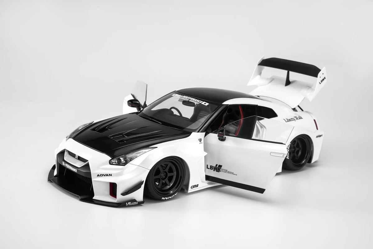 [MOTORHELIX] 1:18 LB-Silhouette 35GTR White - Toy Space Diecast Online Store Singapore