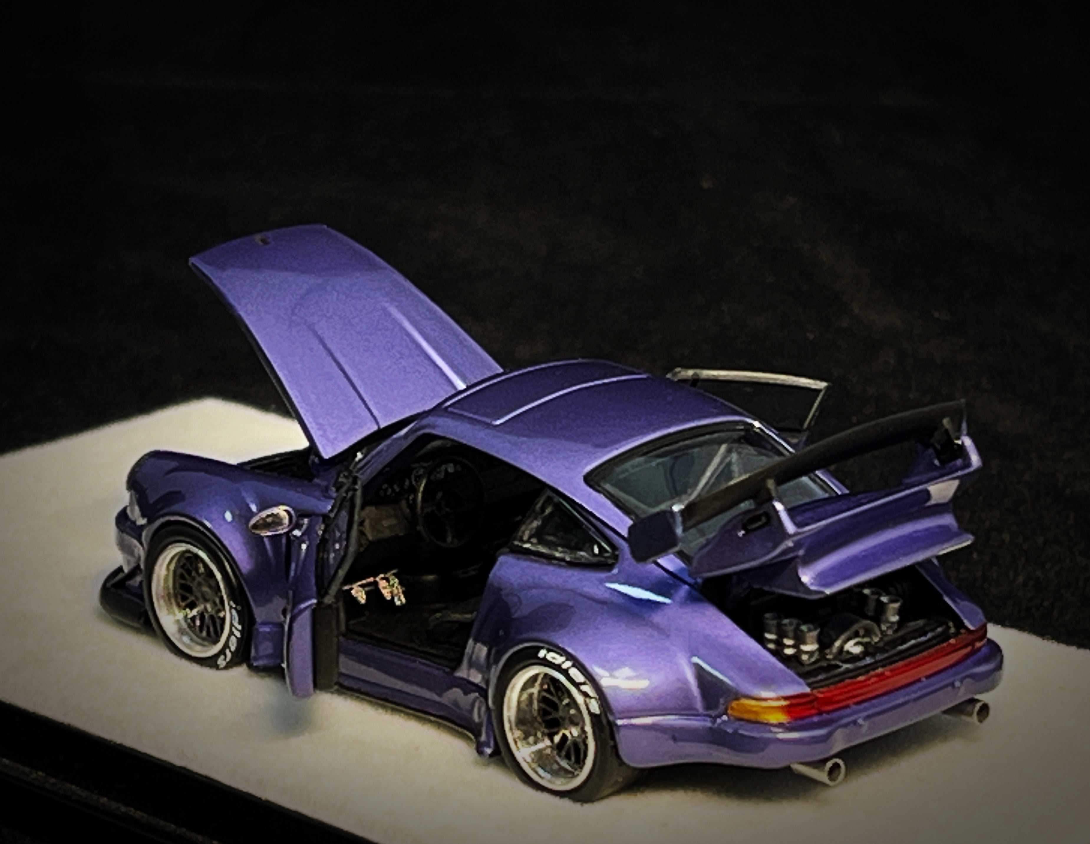 [PGM] 1:64 RWB 930 Violet Purple