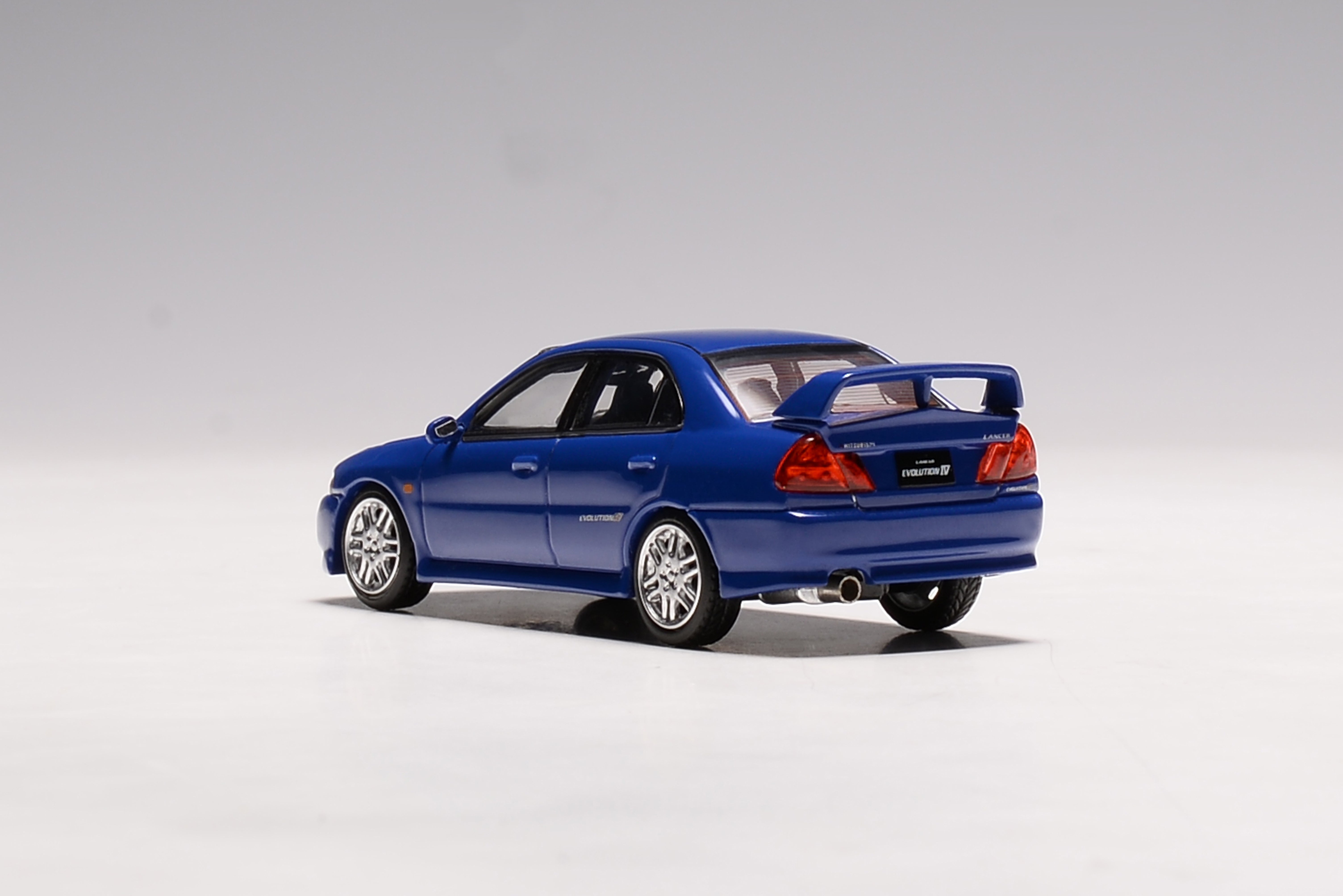 [MOTORHELIX] 1:64 Senior Series Mitsubishi Lancer Evolution IV