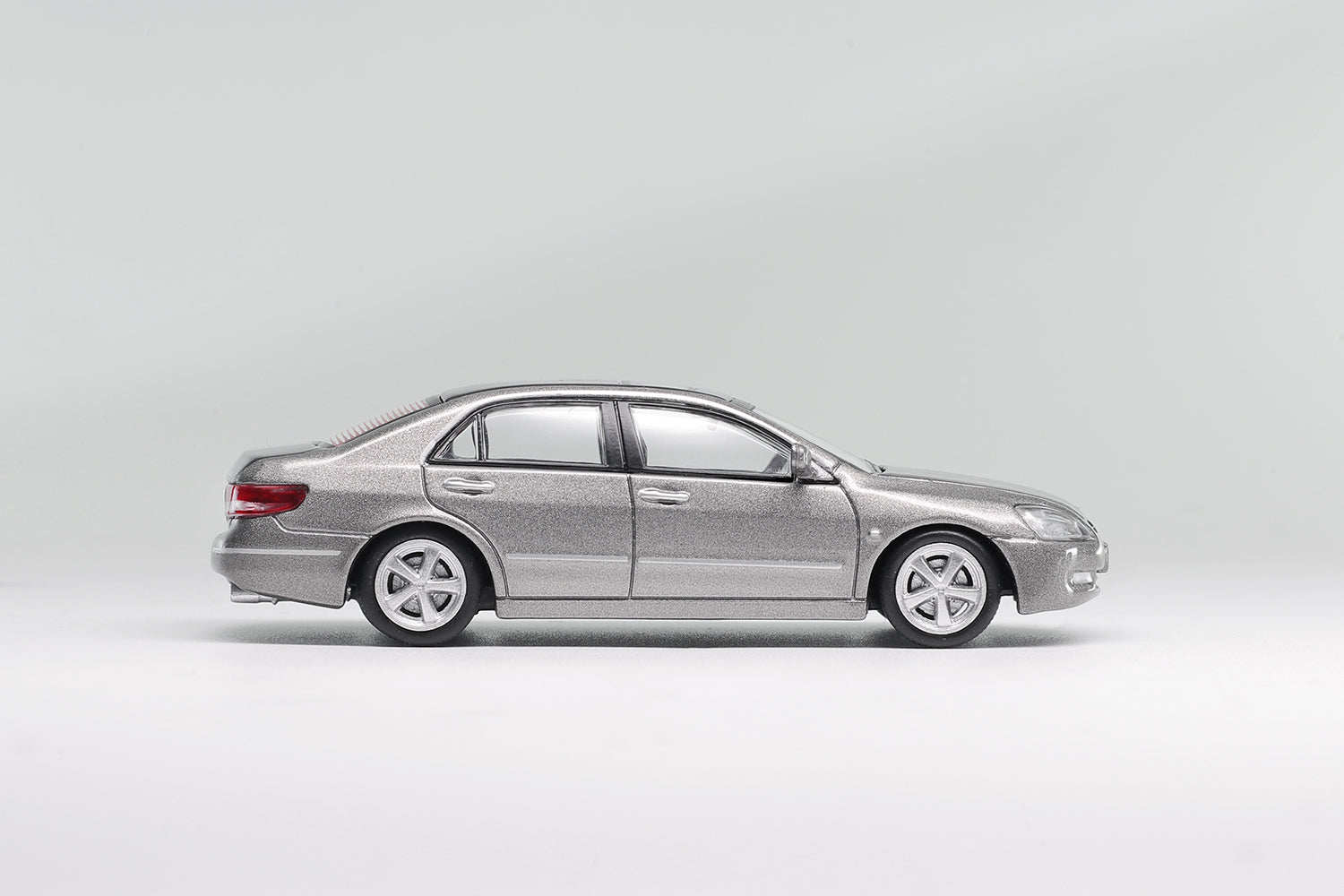 [DCT] 1:64 Honda Accord 2003 Grey