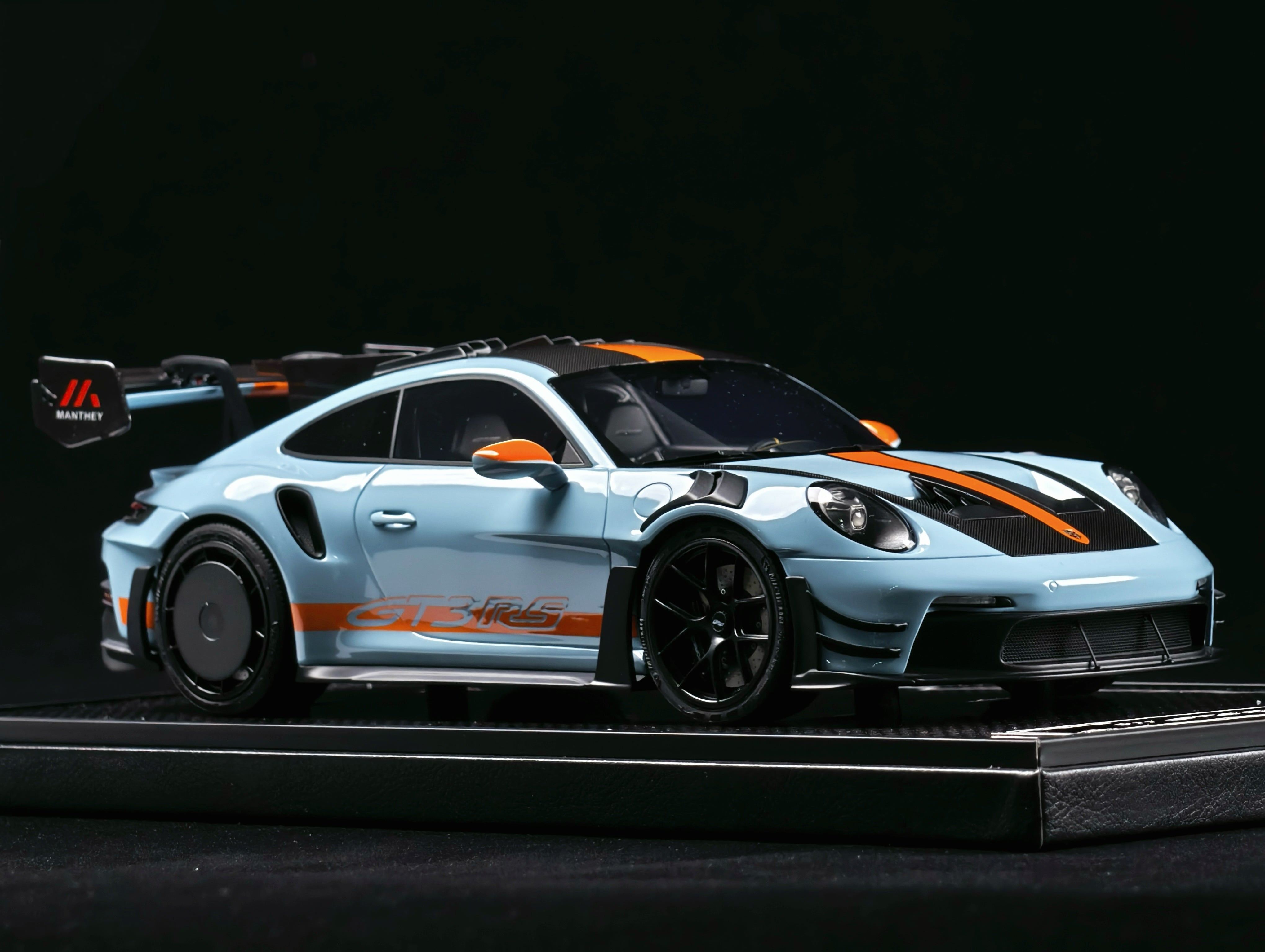 [VIP] 1:18 911 GT3 RS Manthey Racing Gulf