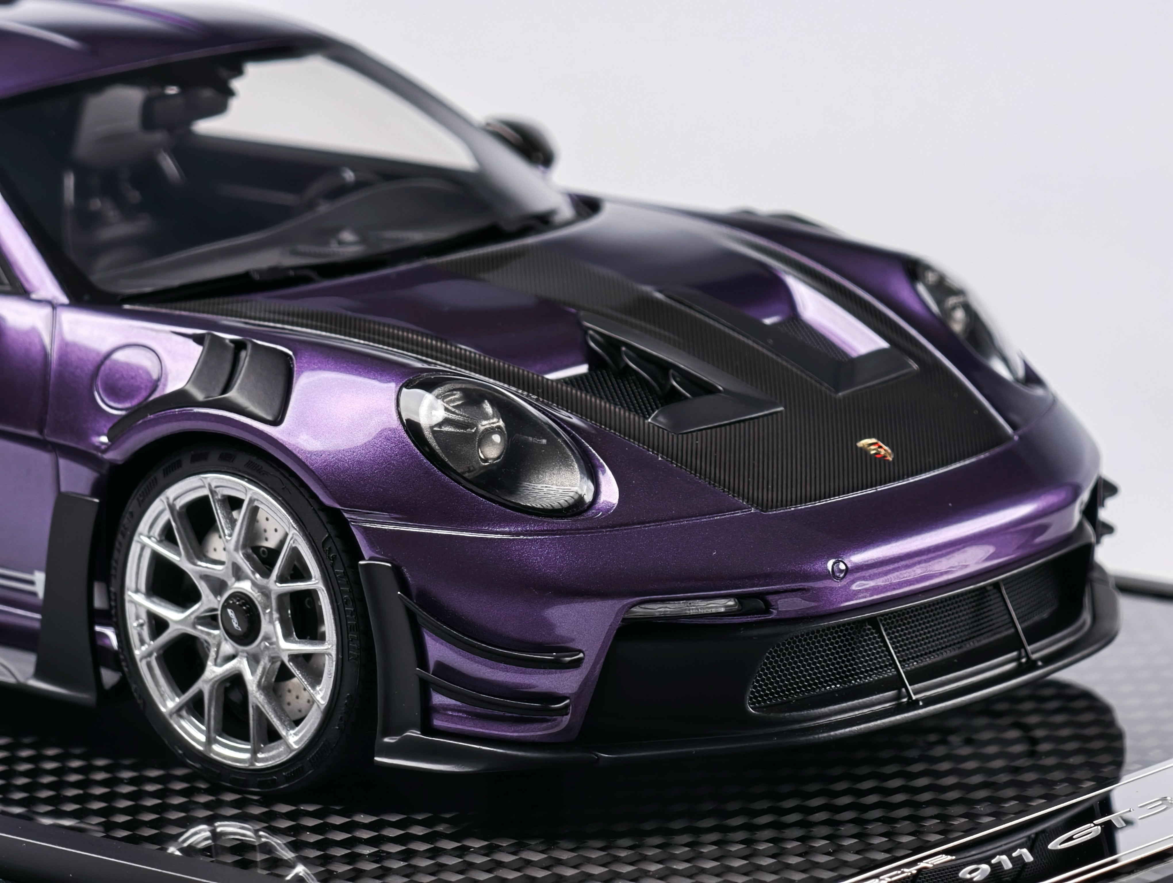 [VIP] 1:18 911 GT3 RS Manthey Racing Viola Purple