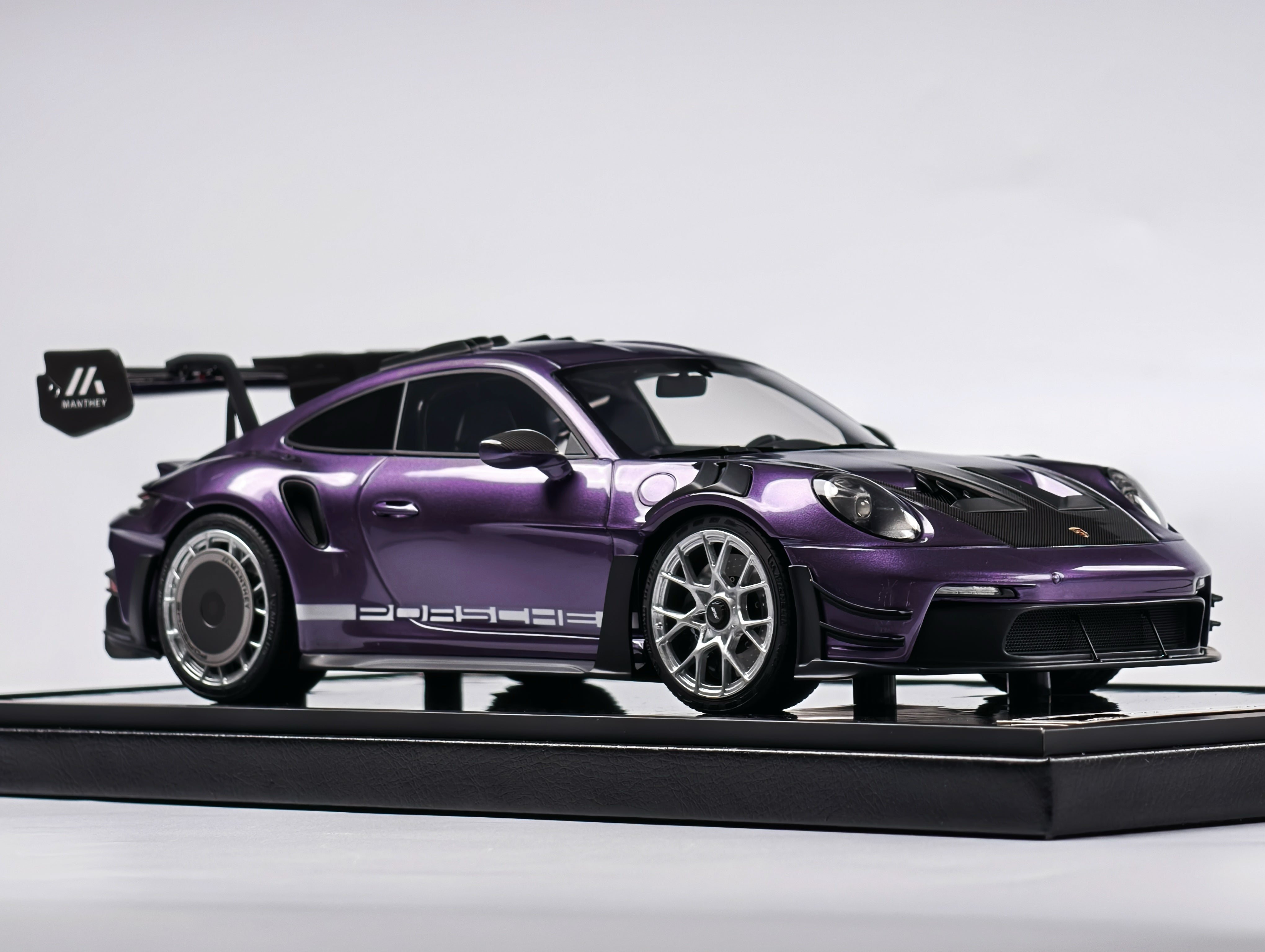 [VIP] 1:18 911 GT3 RS Manthey Racing Viola Purple