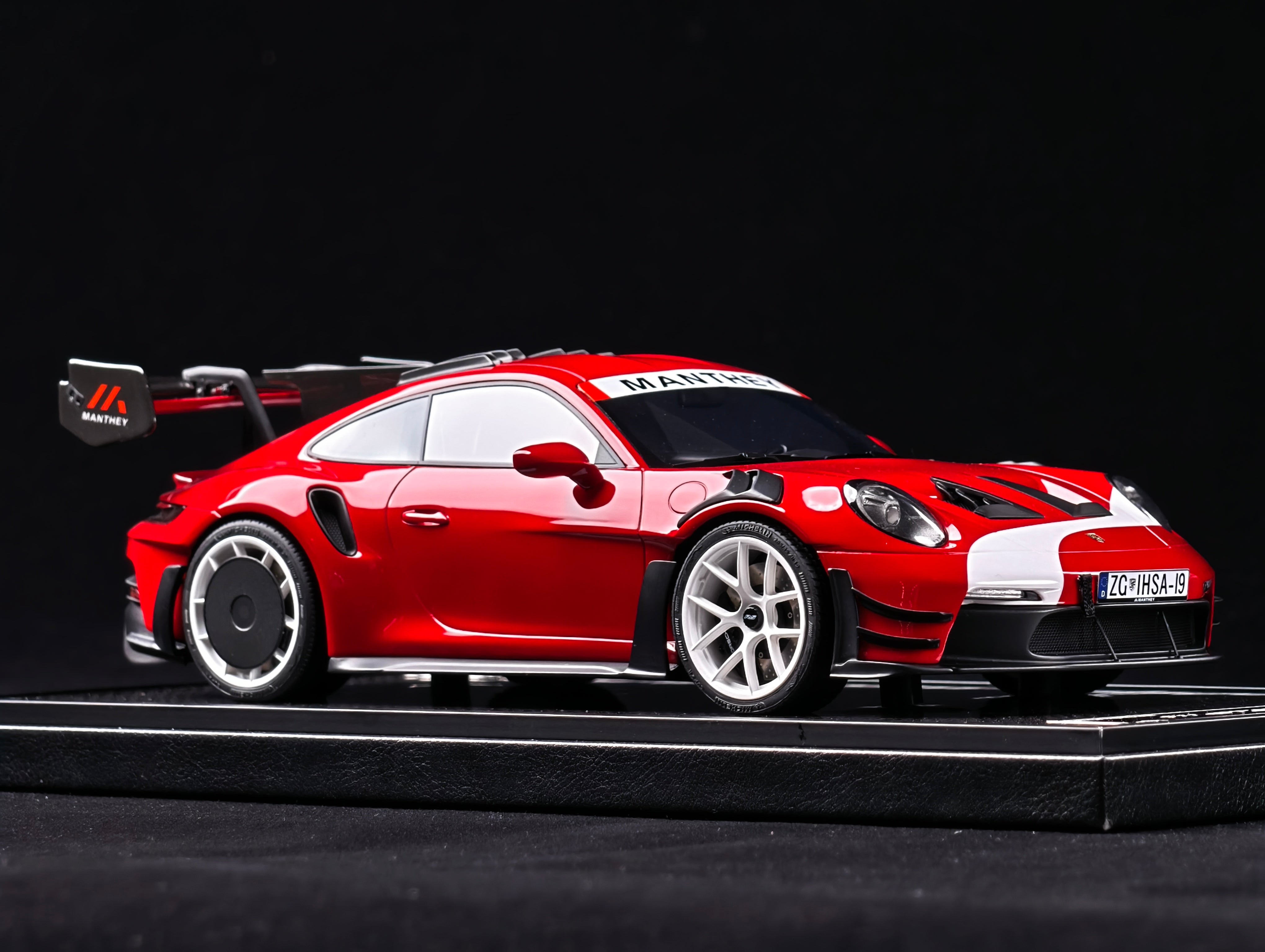 [VIP] 1:18 911 GT3 RS Manthey Racing Red White
