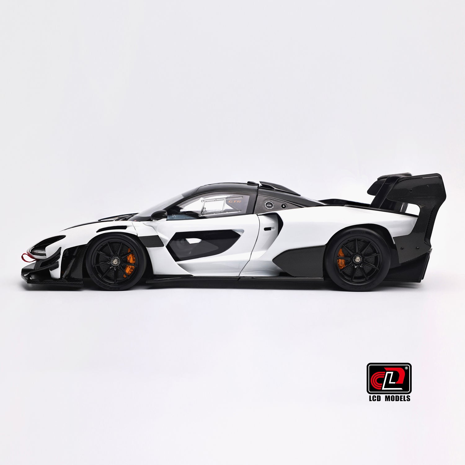 [LCD] 1:18 McLaren Senna GTR White