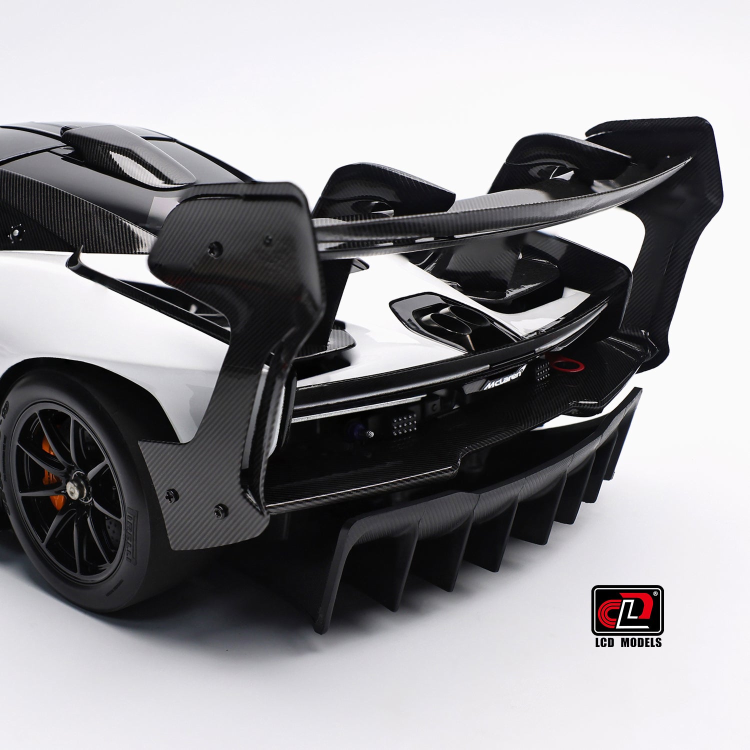 [LCD] 1:18 McLaren Senna GTR White