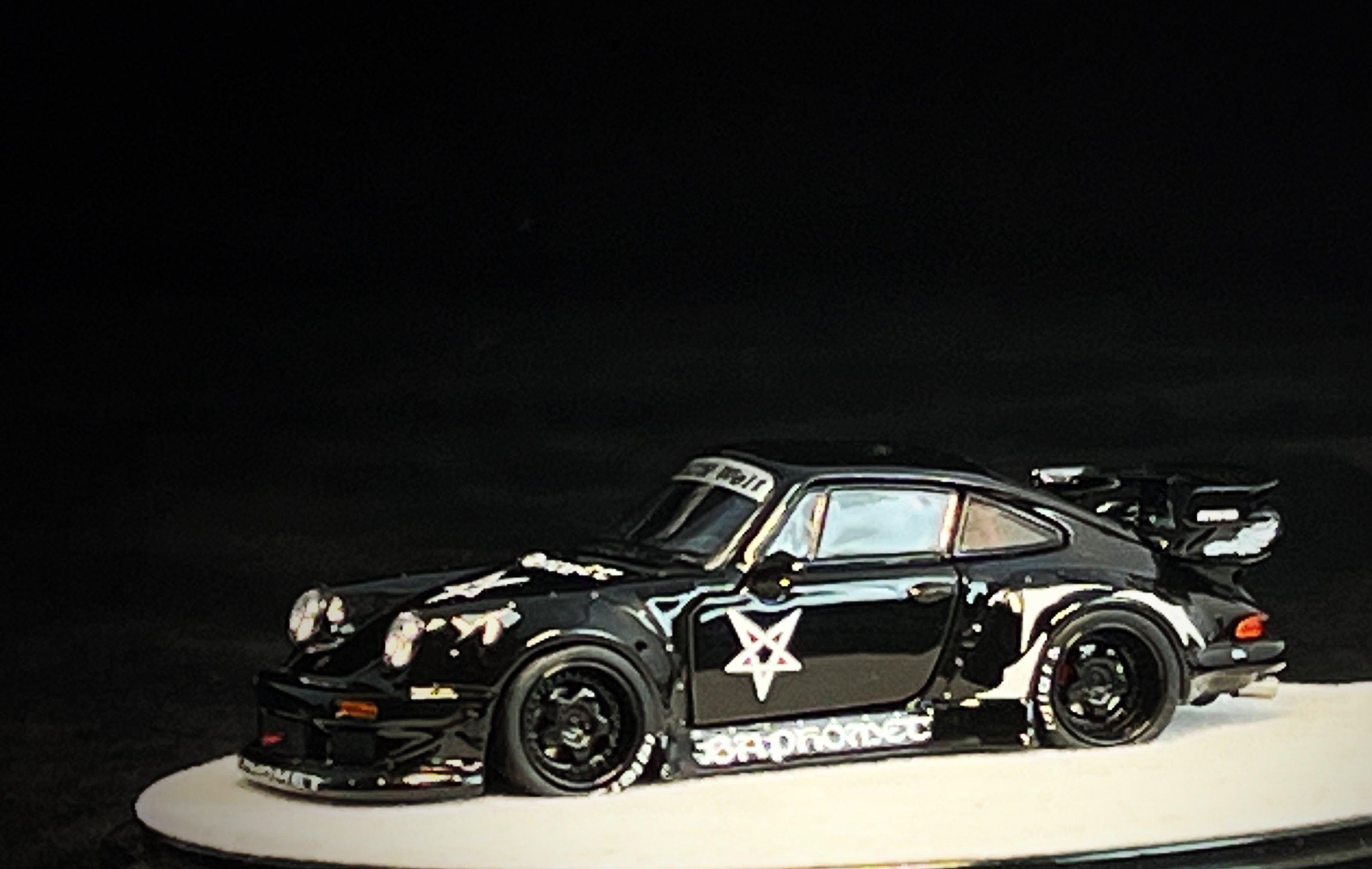 [PGM] 1:64 RWB 930 Baphomet Demon Black Luxury Version