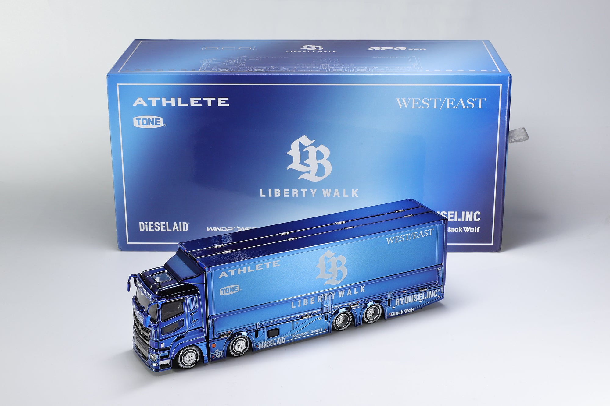 [GCD] 1:64 LB-Trucks Mitsubishi Fuso Chrome Blue [2025 FOSHAN APA XPO Limited Edition]