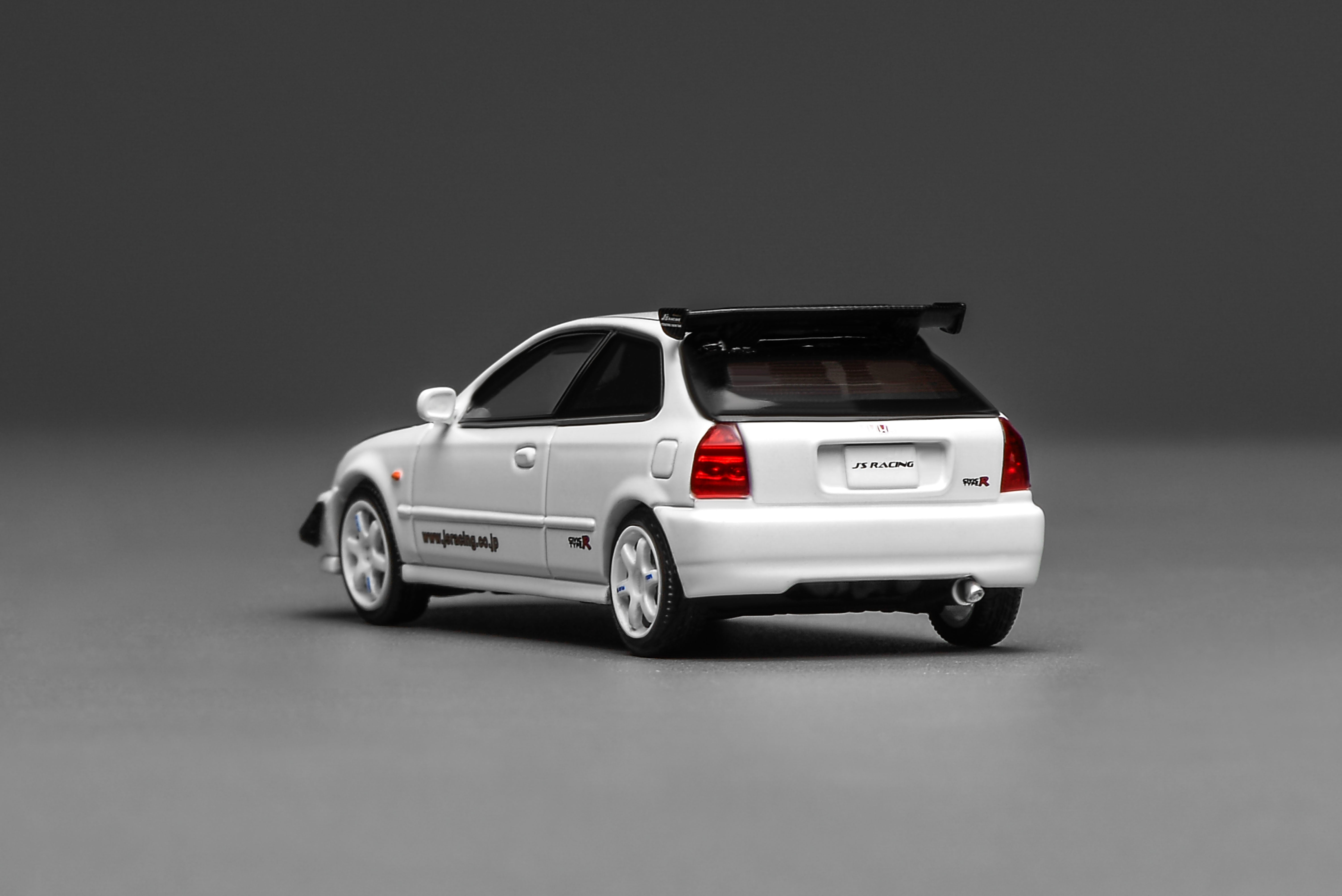 [MOTORHELIX] 1:64 Honda Civic Type R (EK9) J‘s Racing Livery White
